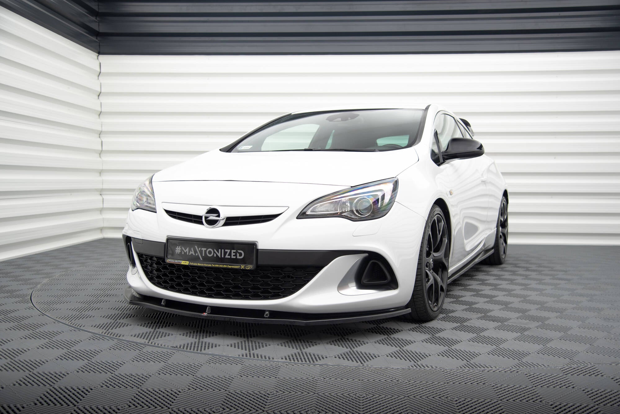 Maxton Splitter - Opel Astra OPC J (Mk3)