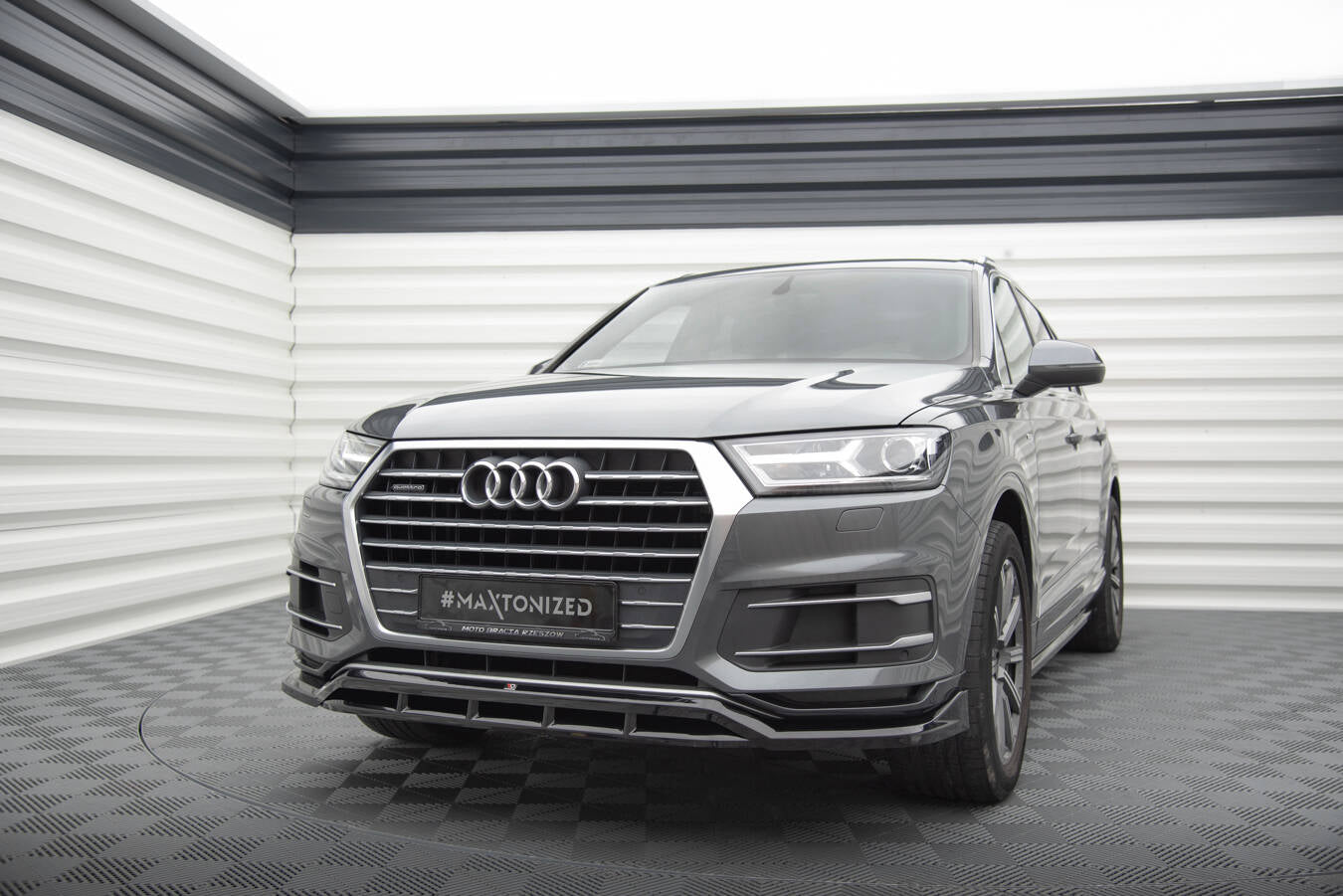 Maxton Splitter - Audi Q7 SQ7