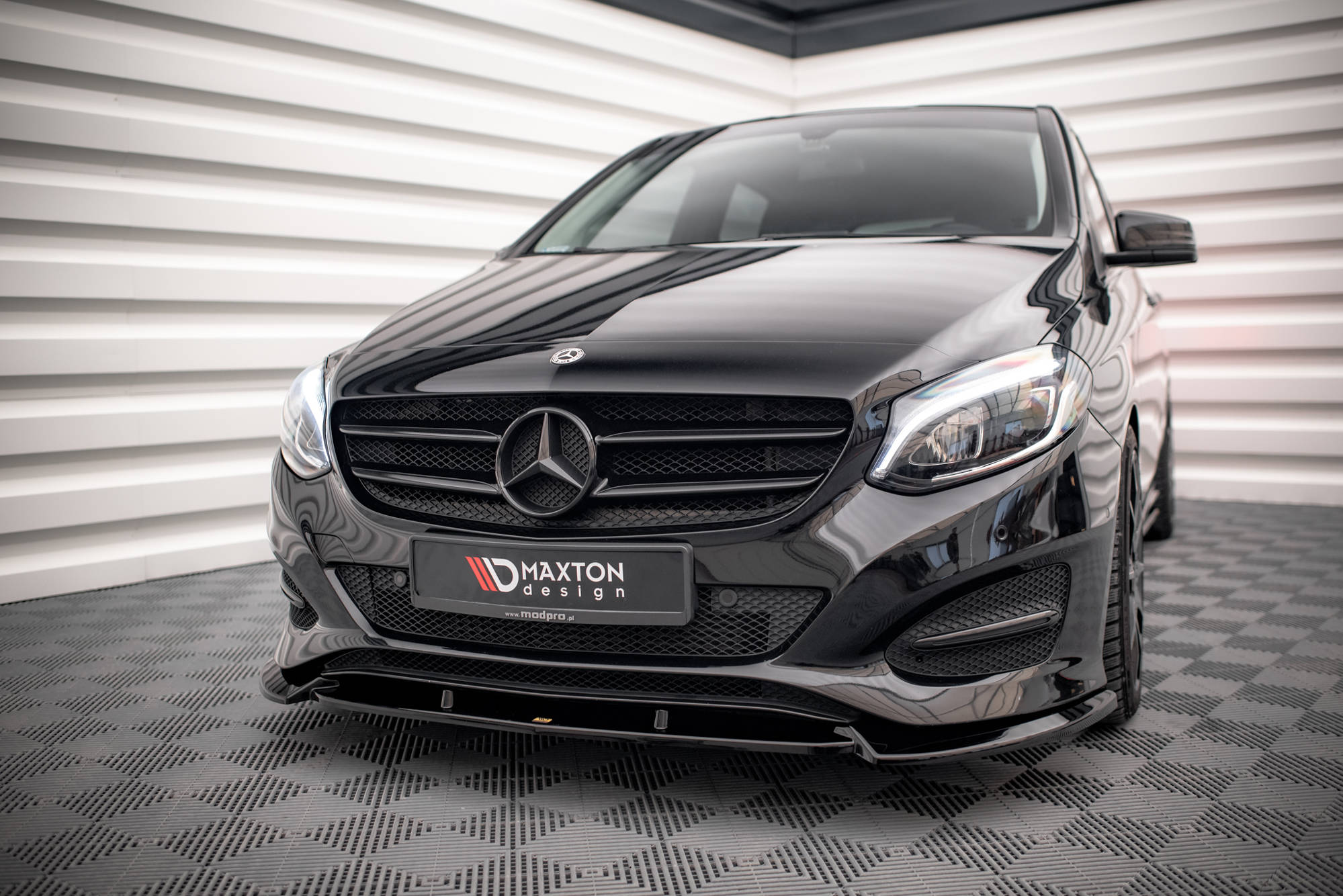 Maxton Splitter - Mercedes B Klasa W246 Facelift [2014-2018]