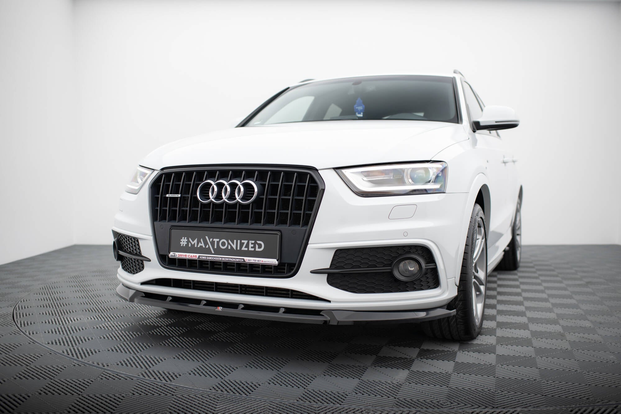Maxton Splitter - Audi Q3 8U [2011-2014]