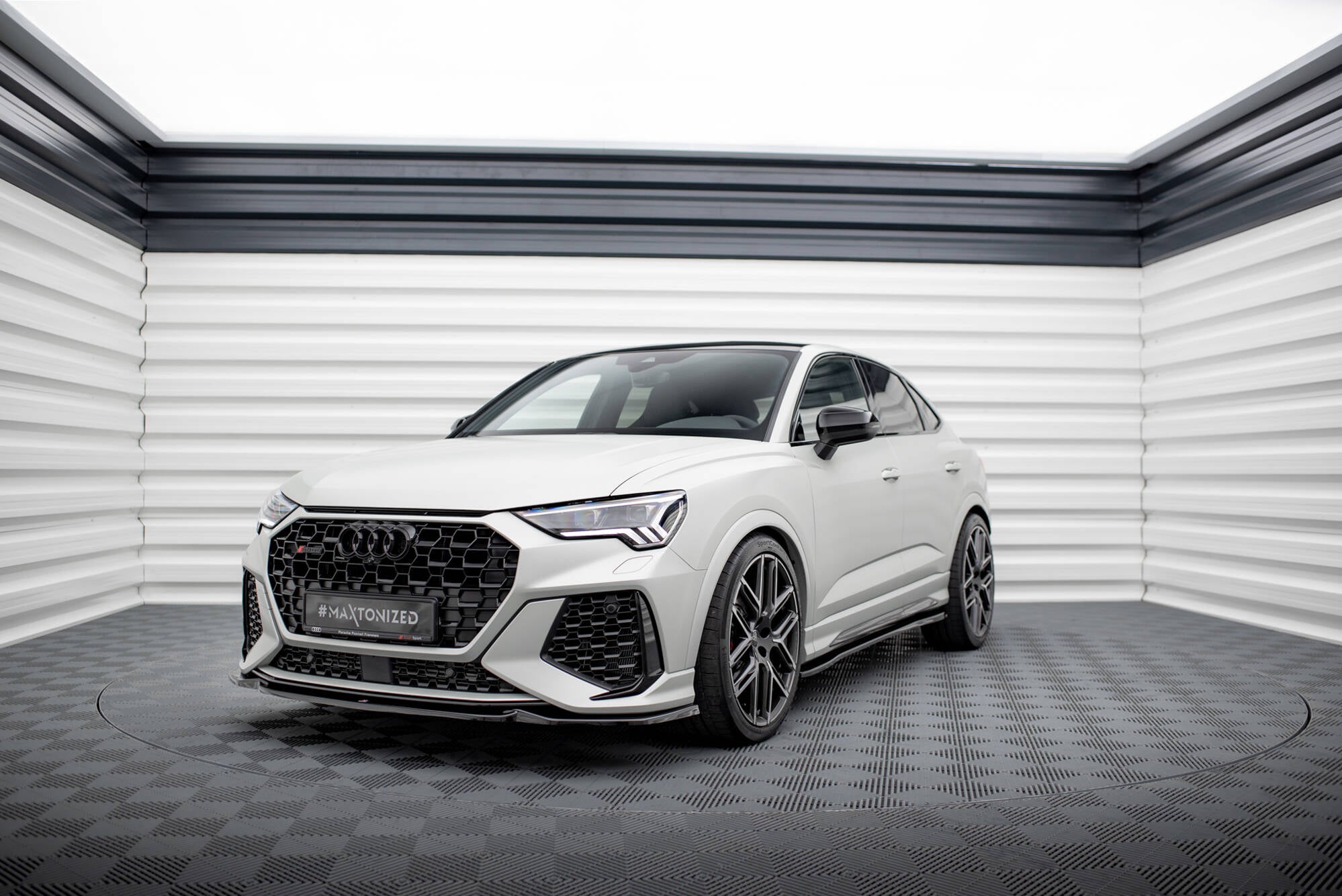 Maxton Splitter - Audi RSQ3 F3