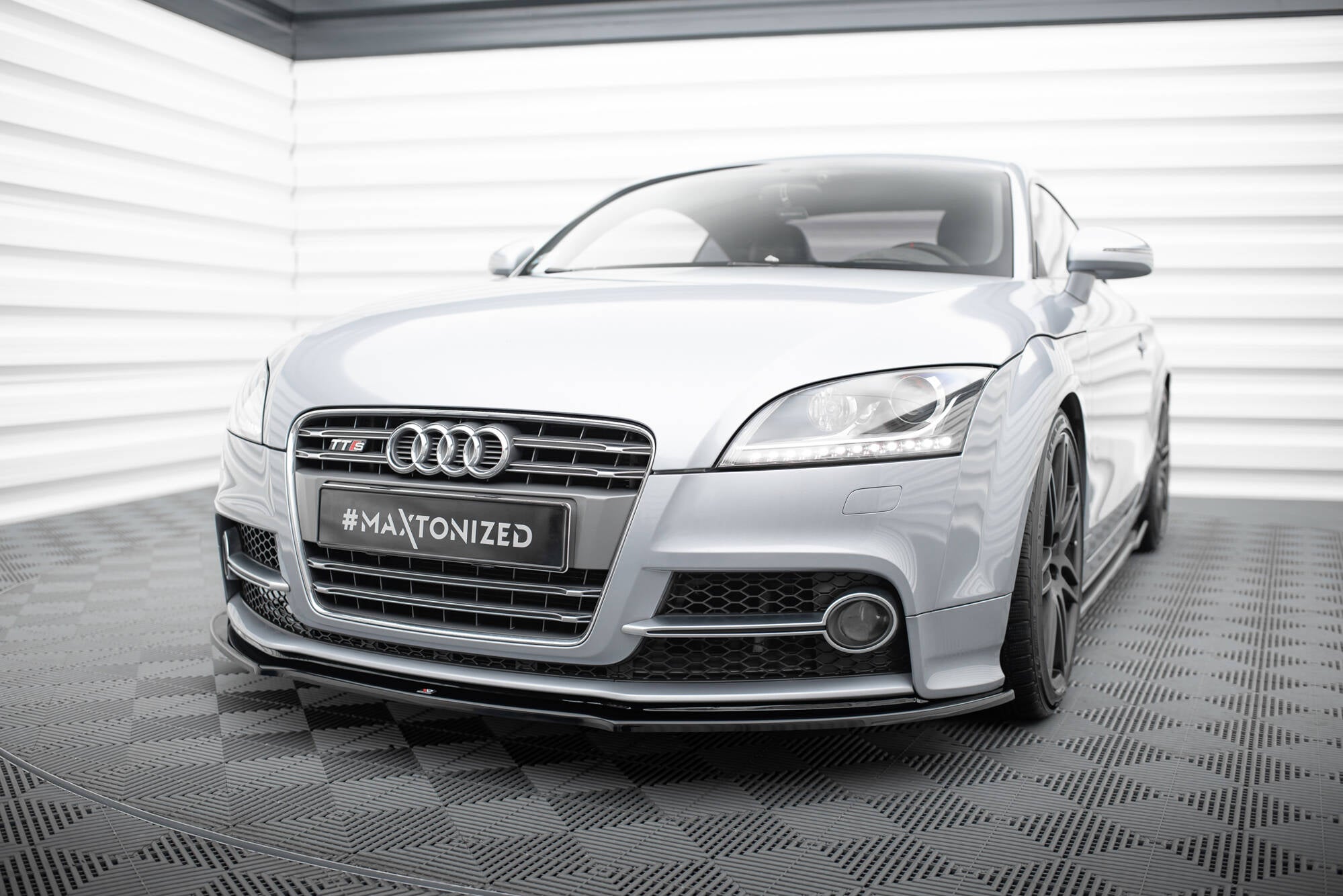 Maxton Splitter - Audi TT S Mk2 (8J)