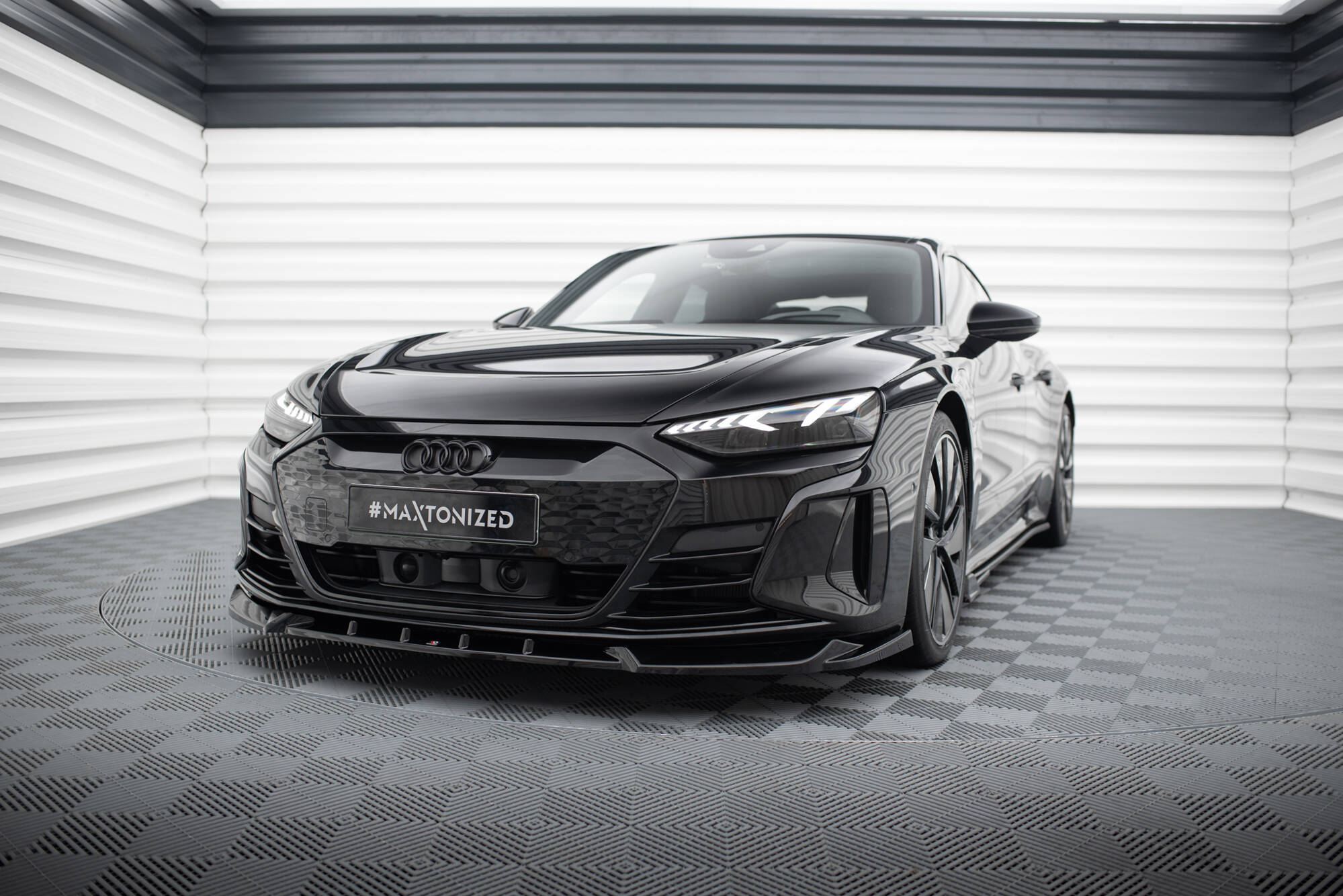 Maxton Splitter - Audi e-Tron GT Mk1 [2021-]