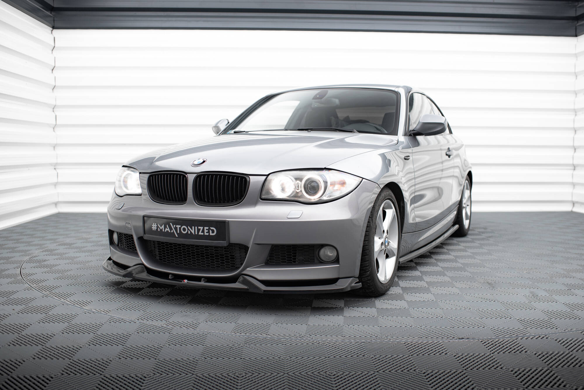 Maxton Splitter - BMW Seria 1 E82 Facelift