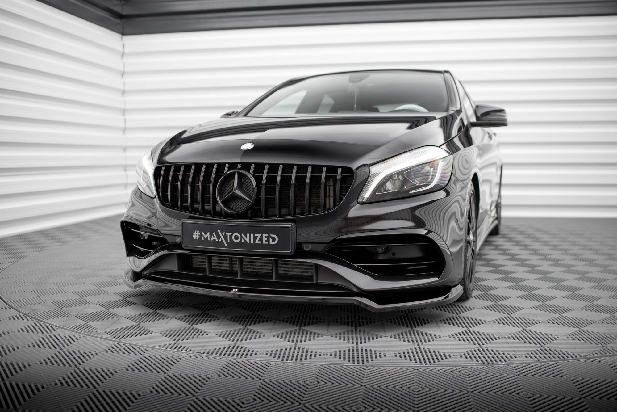 Maxton Splitter - Mercedes A Klasa W176 Facelift [2015-2018]