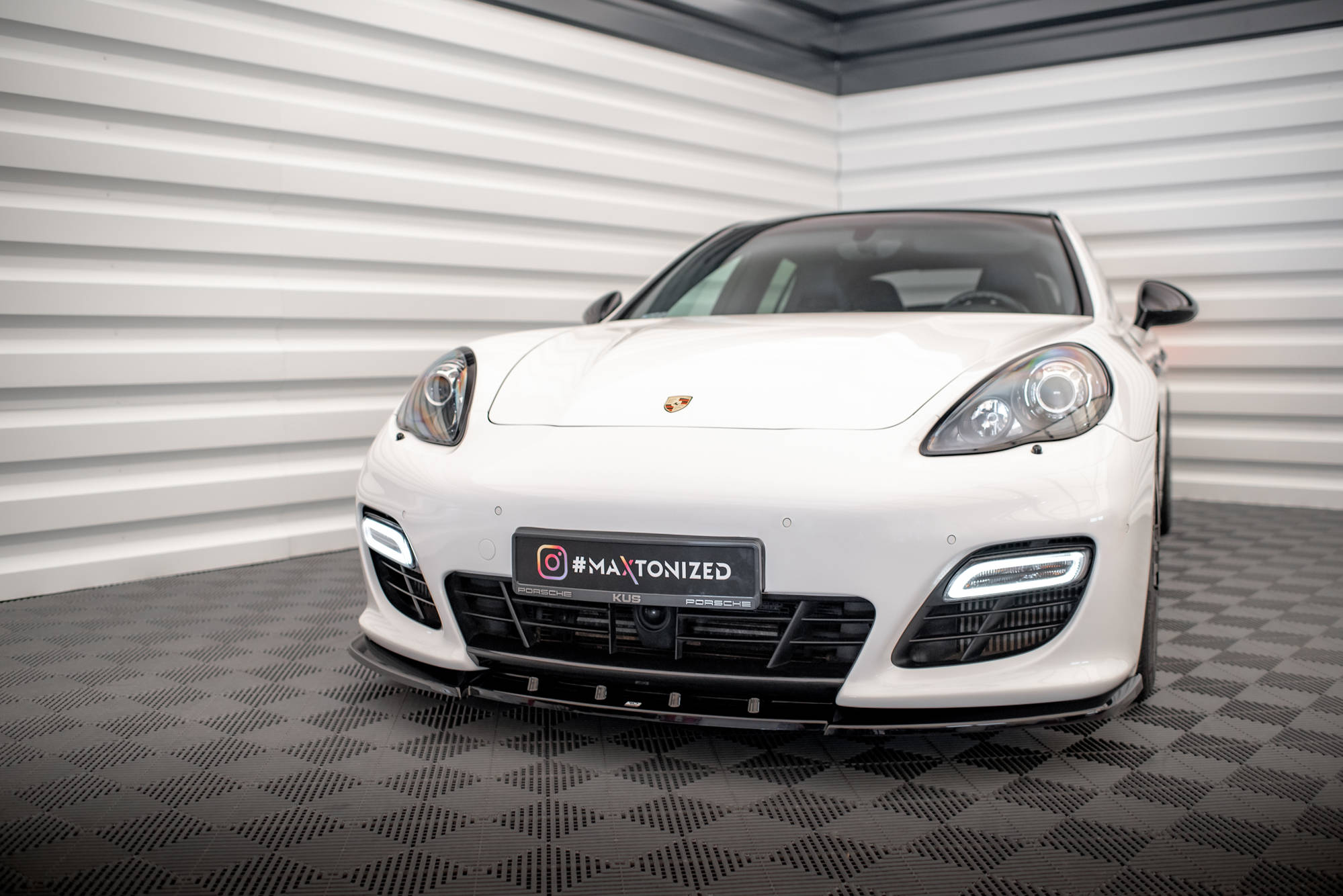 Maxton Splitter - Porsche Panamera 970 Turbo [2009-2013]