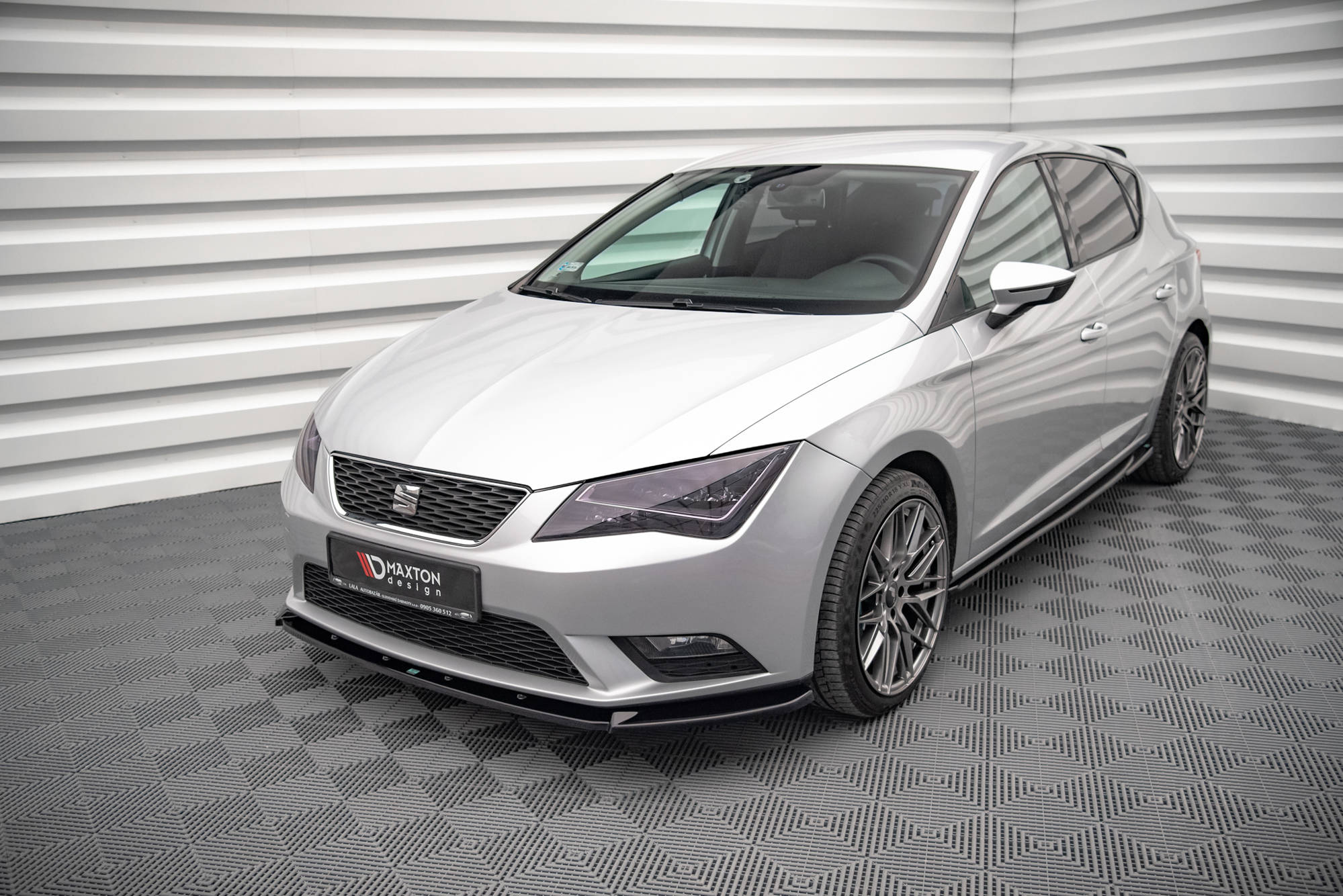 Maxton Splitter - Seat Leon Mk3