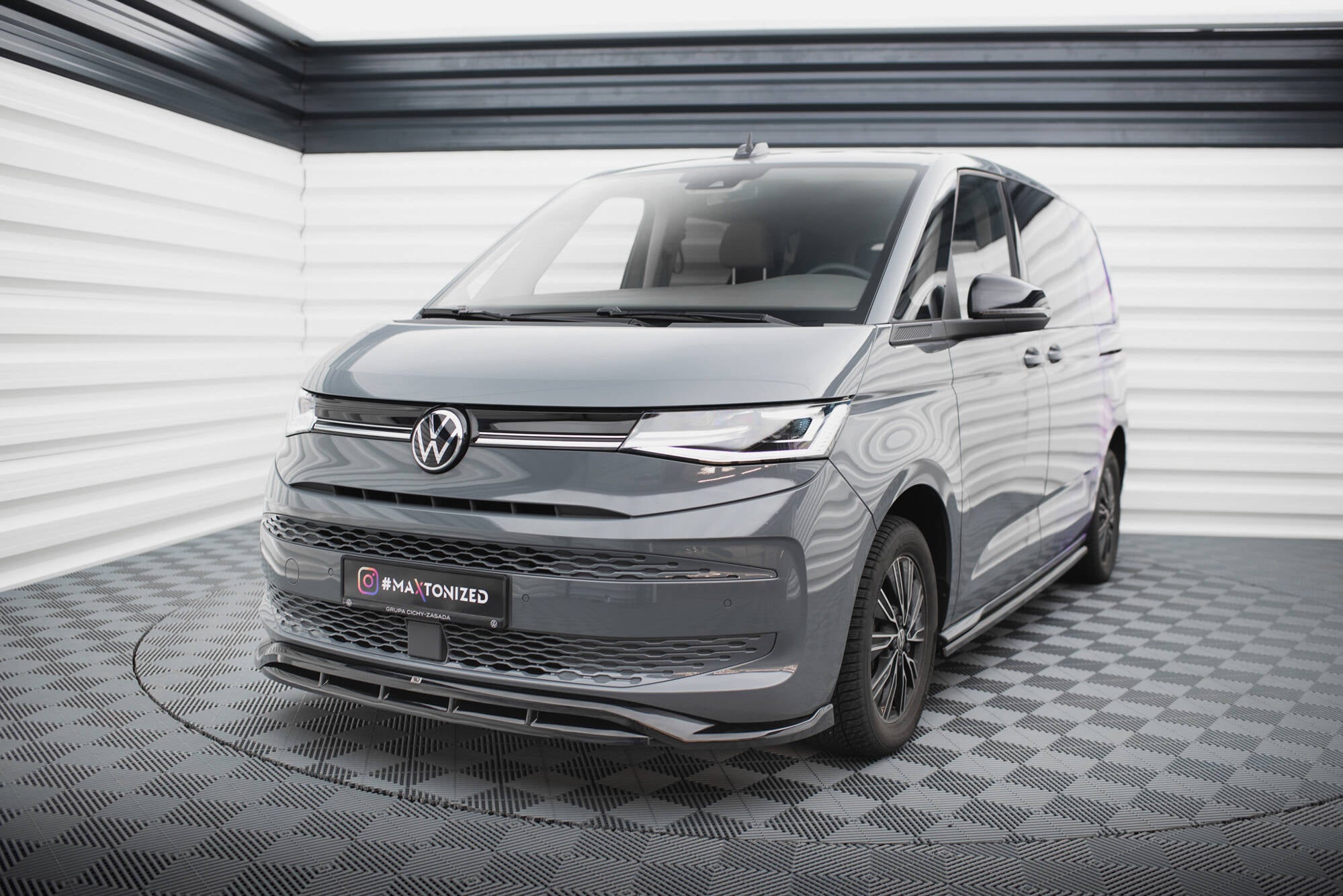 Maxton Splitter - Volkswagen Multivan T7 [2021-]