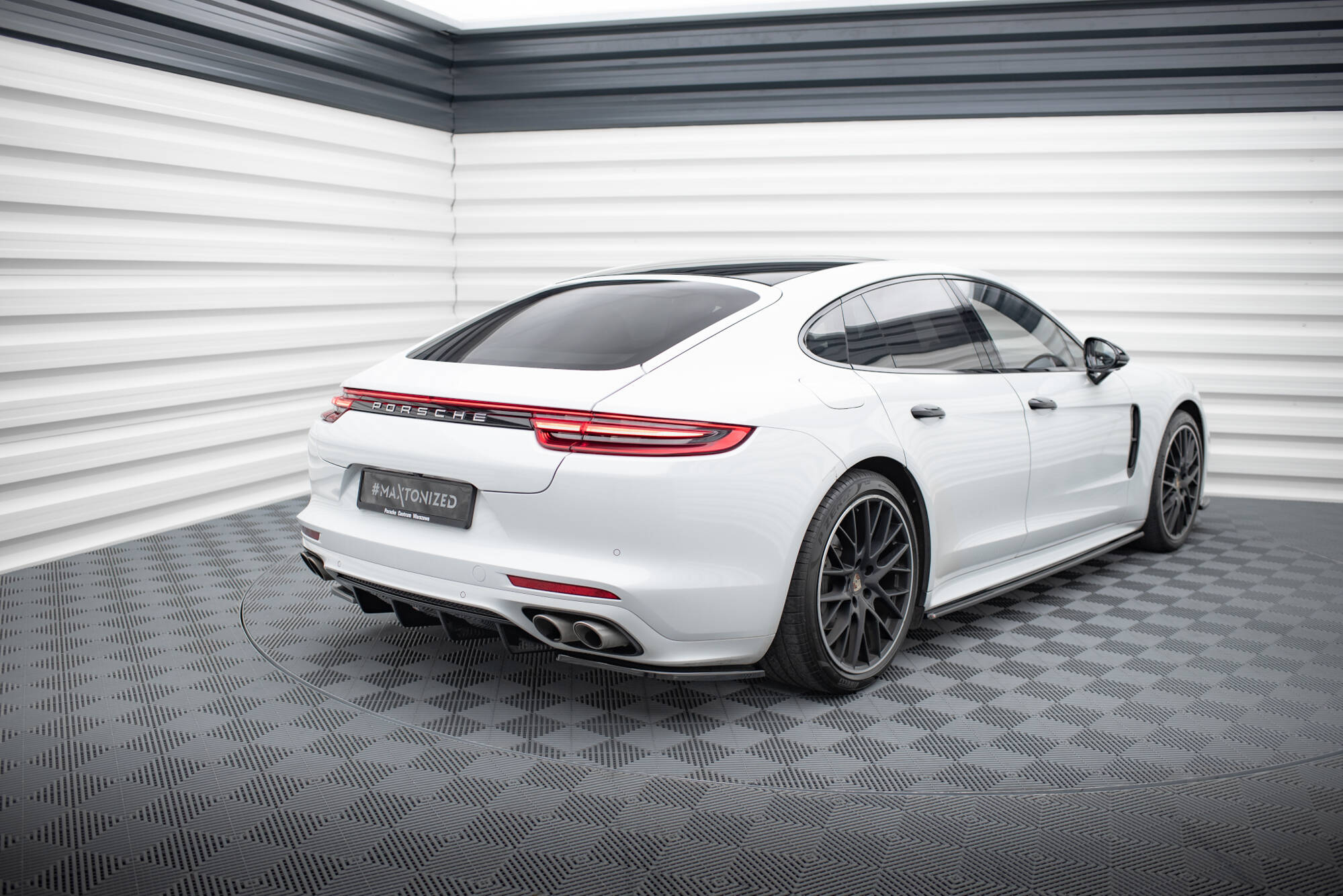 Maxton Valance - Porsche Panamera 971
