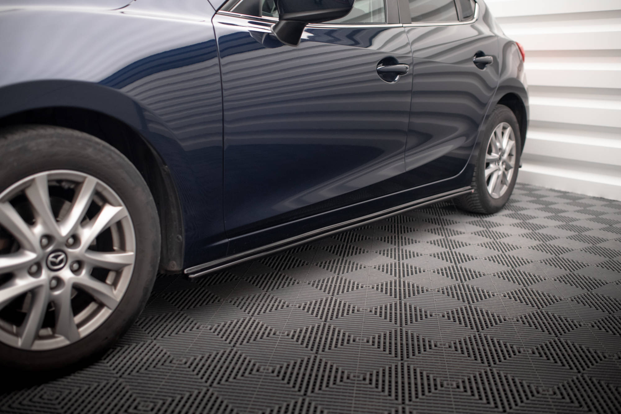 Maxton Side Skirts - Mazda 3 Mk3