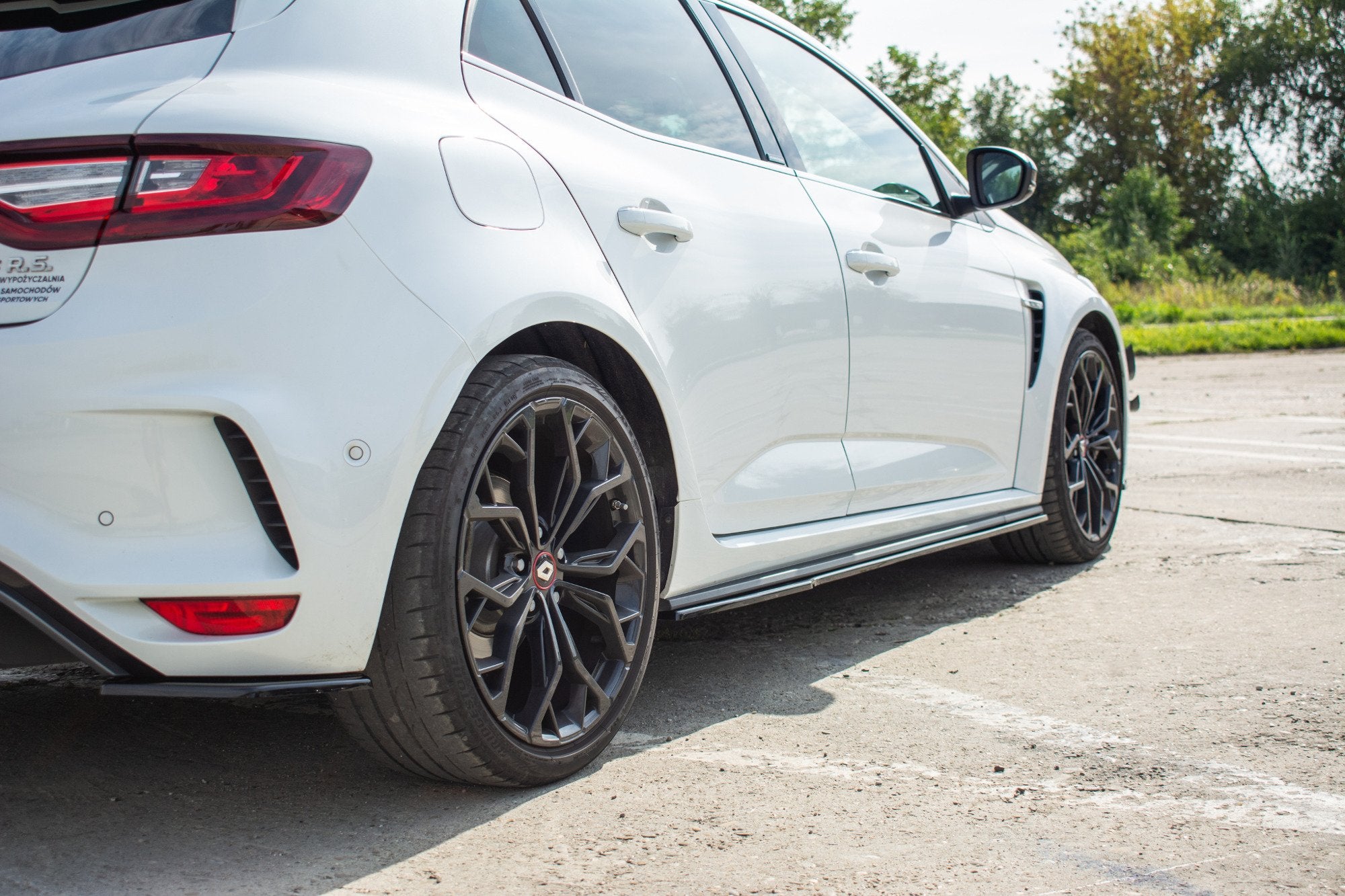 Maxton Side Skirts - Renault Megane RS Mk4