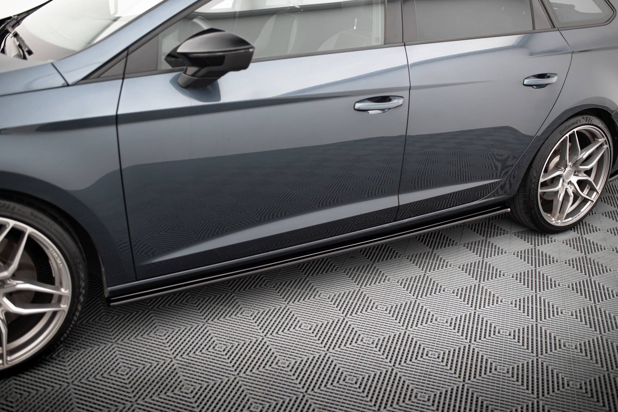 Maxton Side Skirts - Seat Leon Cupra Mk3 Facelift
