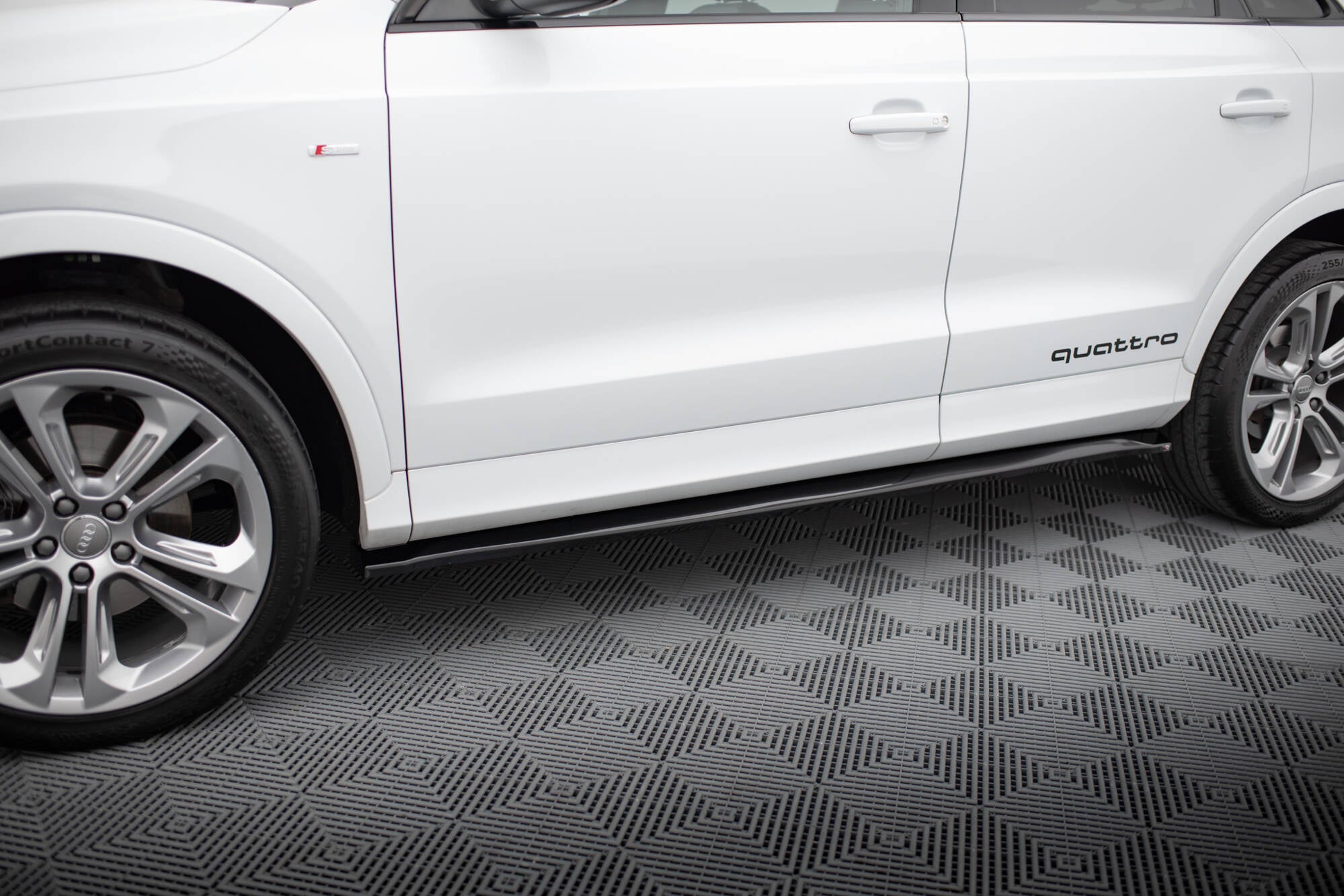 Maxton Side Skirts - Audi Q3 8U [2011-2014]
