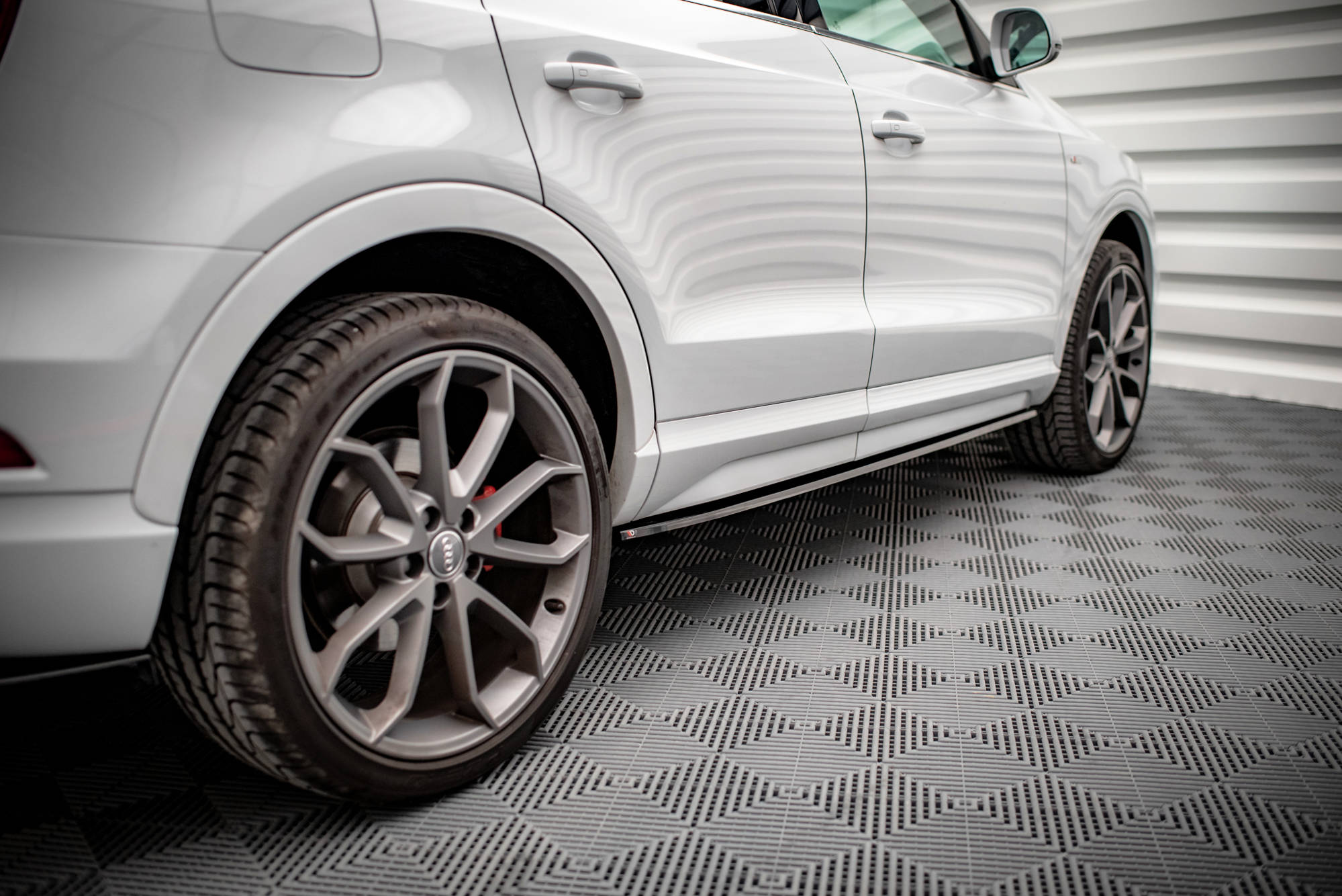 Maxton Side Skirts - Audi Q3 8U Facelift [2014-2018]