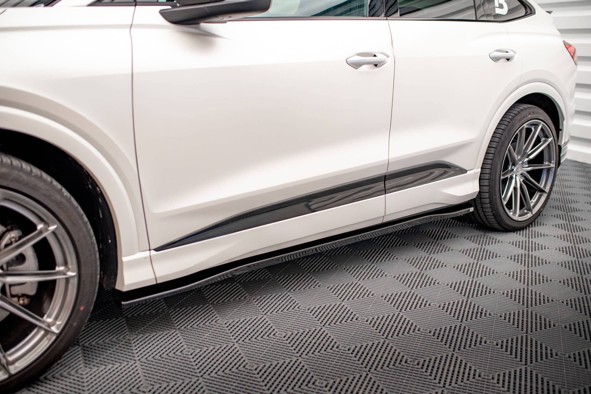 Maxton Side Skirts - Audi Q4 e-tron Mk1 [2021-]