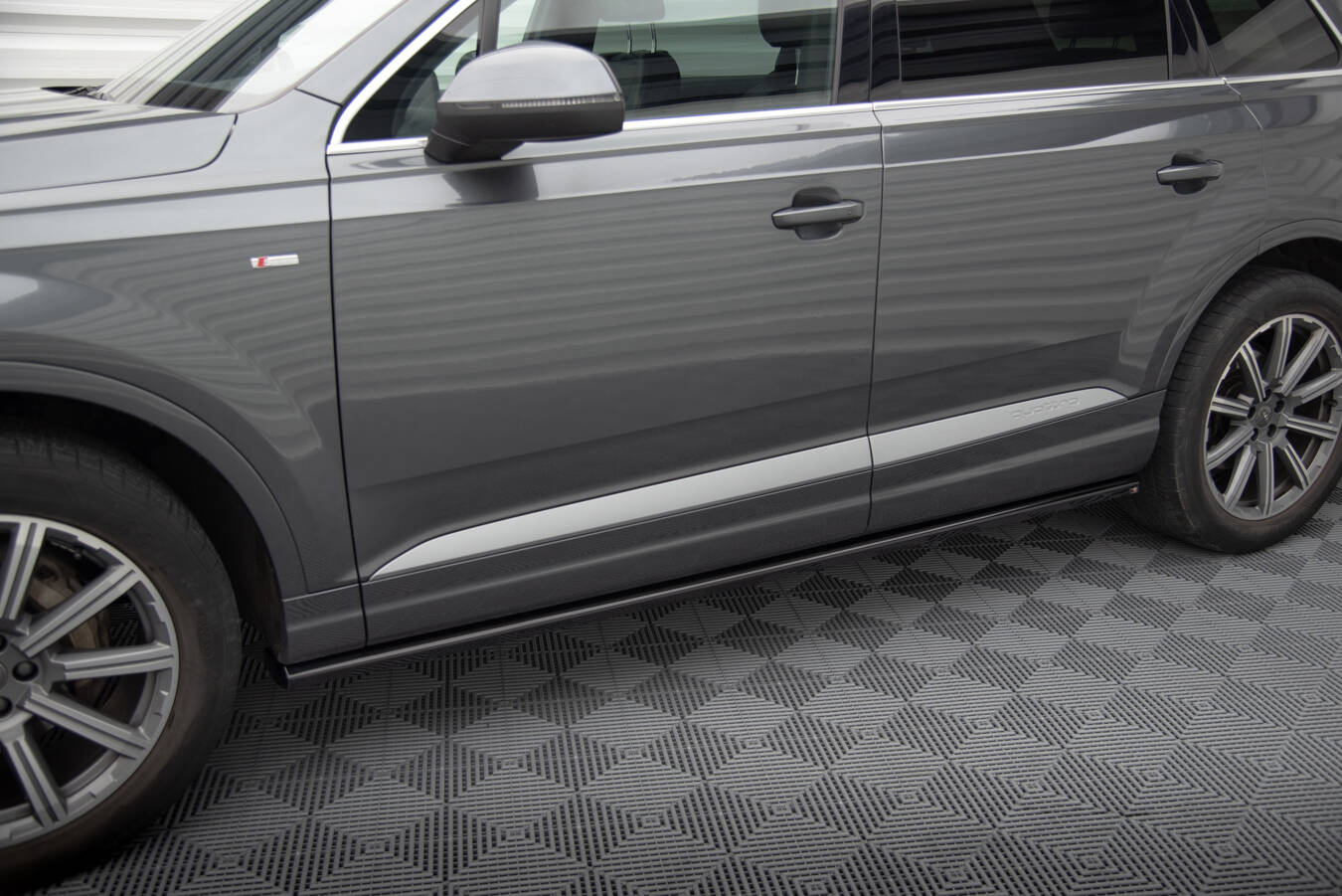 Maxton Side Skirts - Audi Q7 SQ7