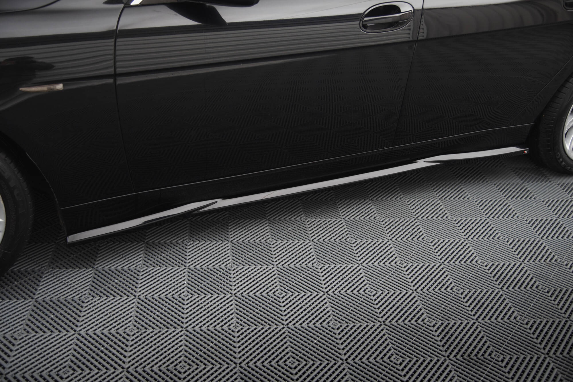 Maxton sidkjolar - BMW 7-serie E65 [2001-2005]