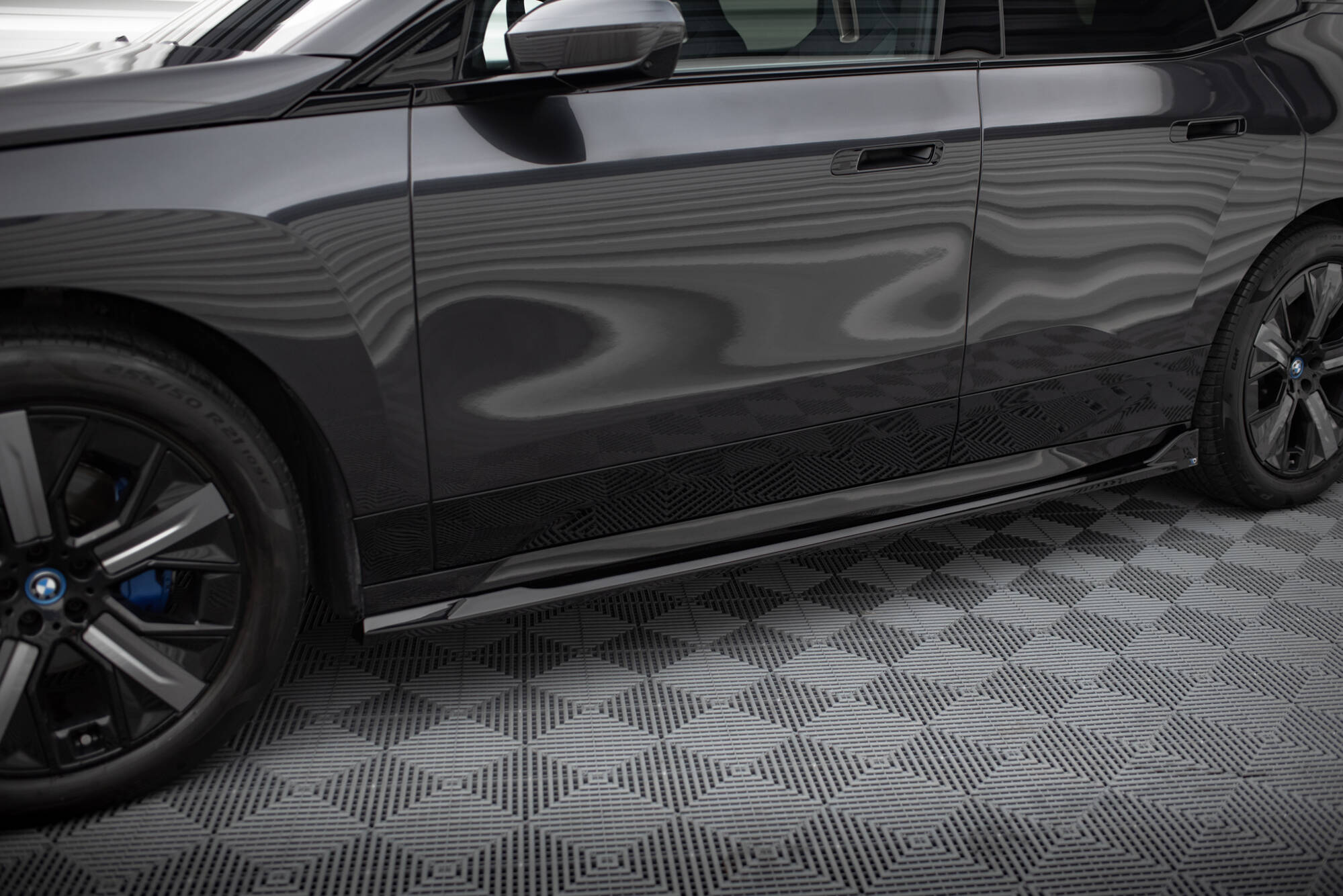 Maxton Side Skirts - BMW iX I20 [2021-]
