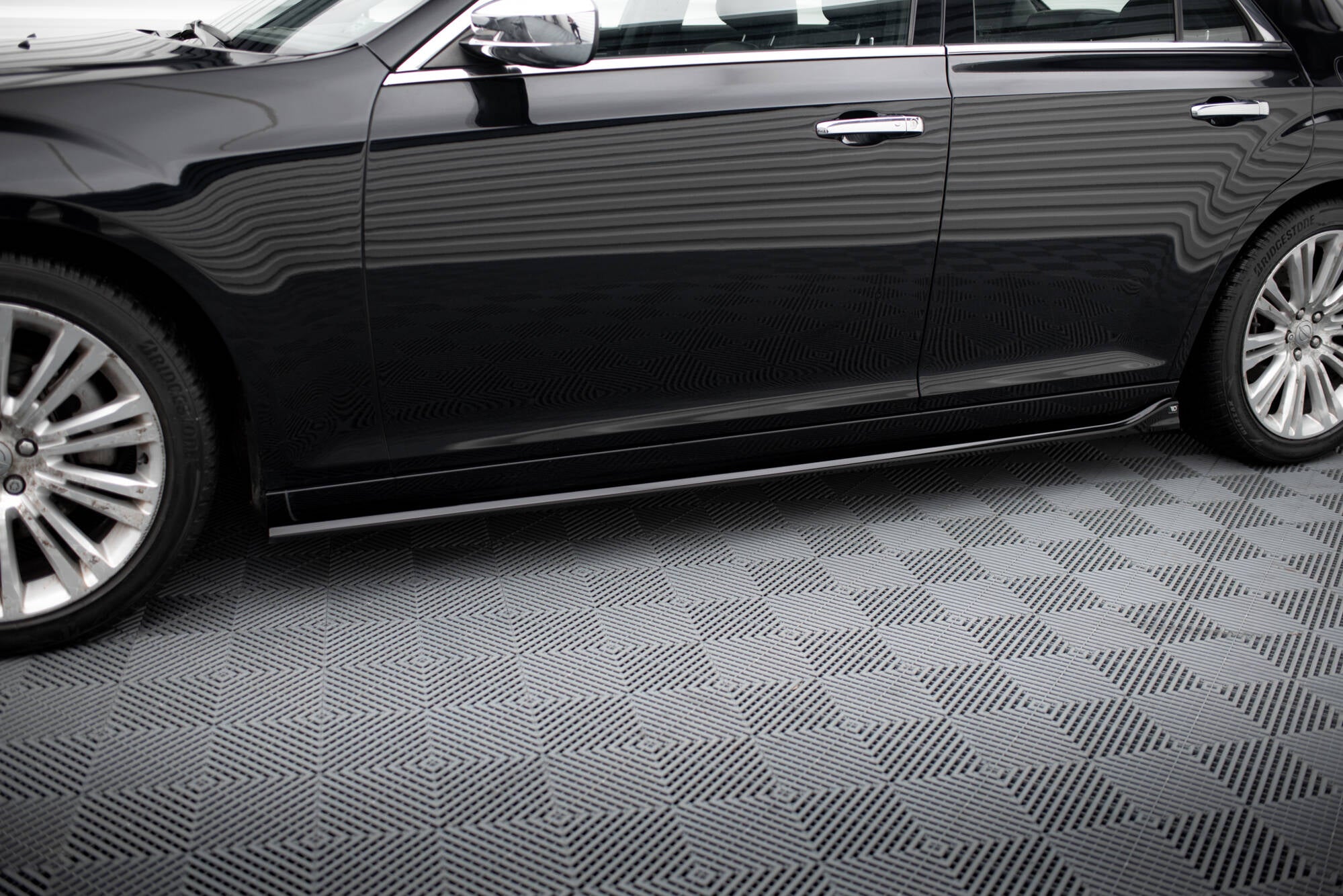 Maxton Side Skirts - Chrysler 300 Mk2 [2011-2014]