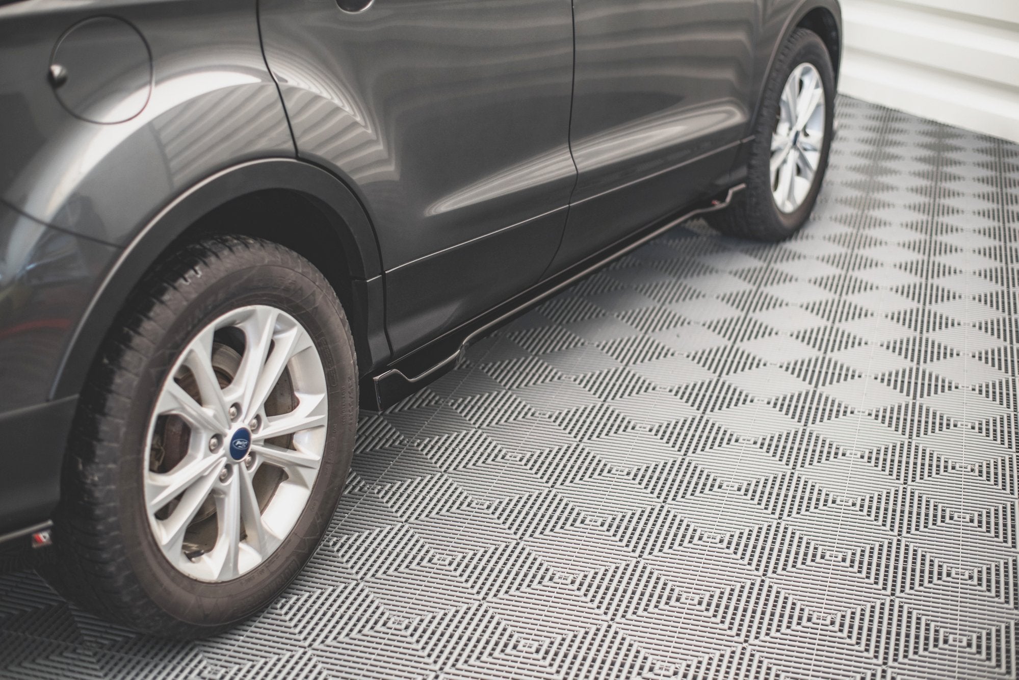 Maxton Side Skirts - Ford Escape Mk3 [2012-2019]