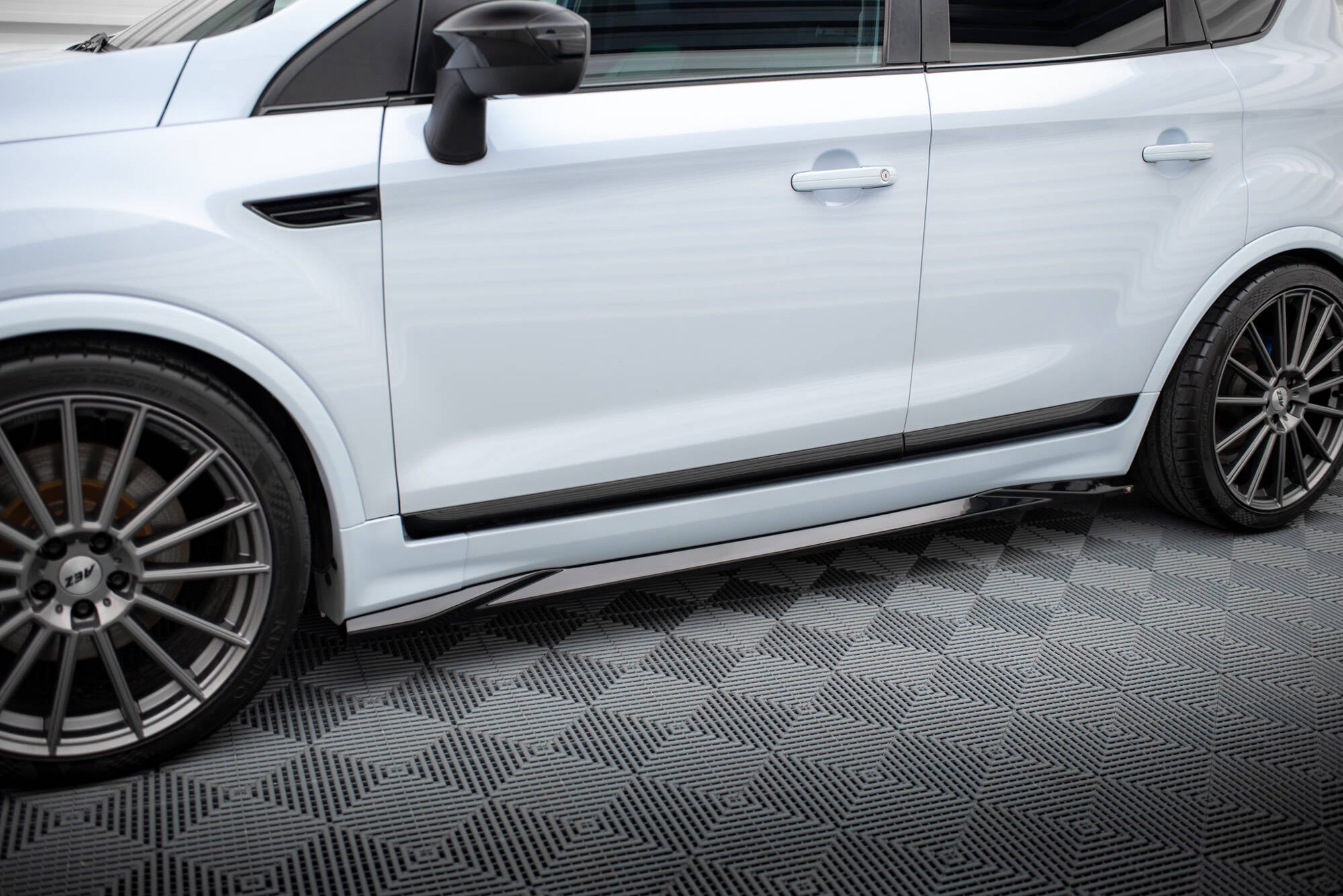 Maxton Side Skirts - Ford Kuga Mk1 [2008-2013]