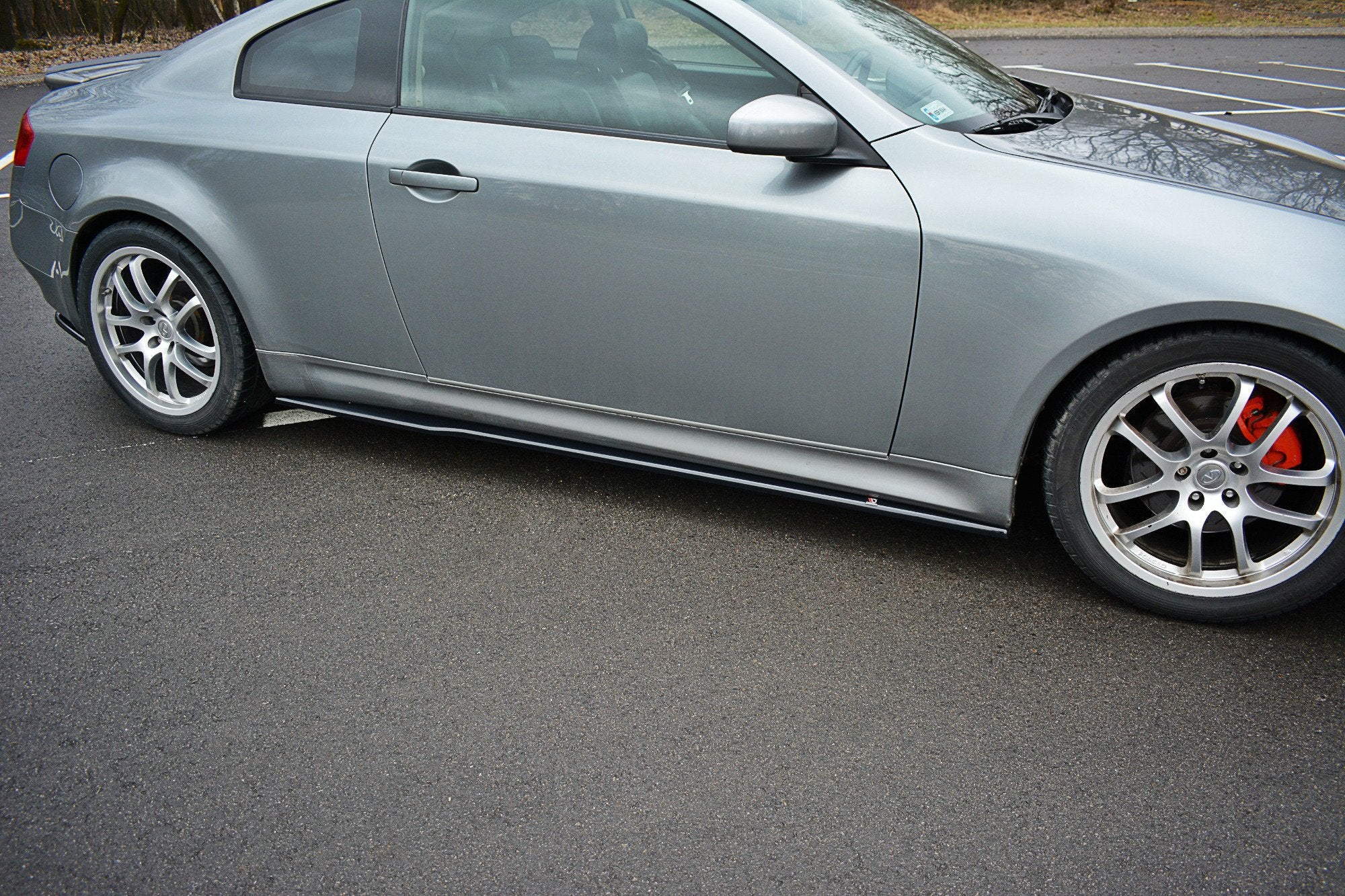 Maxton Side Skirts - Infiniti G35