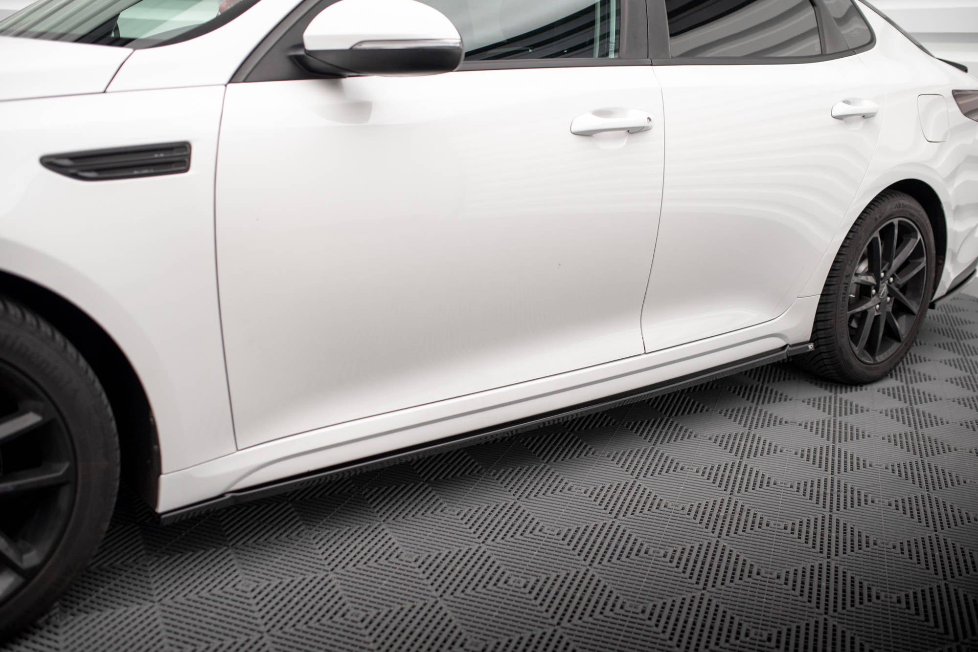 Maxton Side Skirts - Kia Optima Mk4 Facelift [2018-2020]