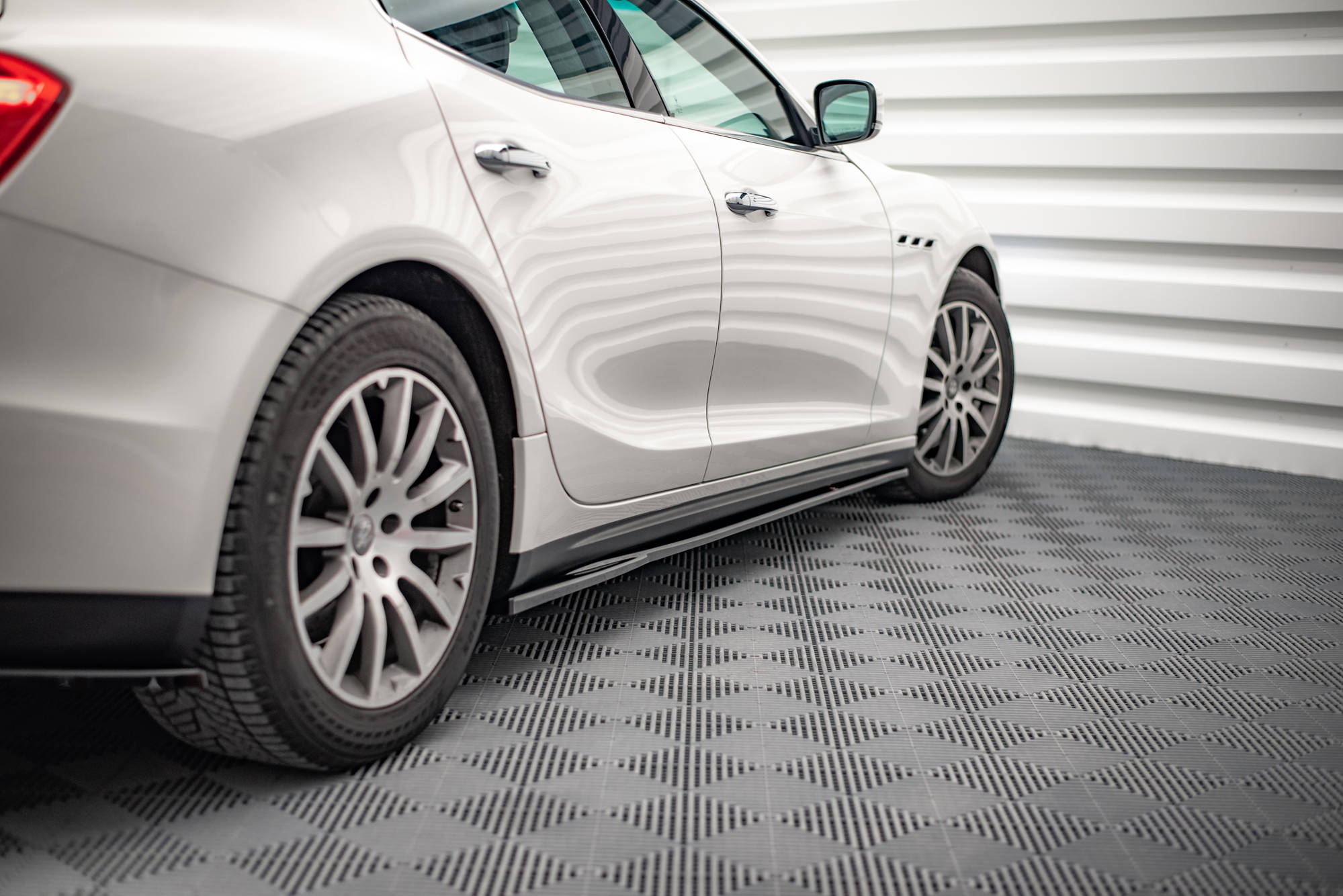 Maxton Side Skirts - Maserati Ghibli