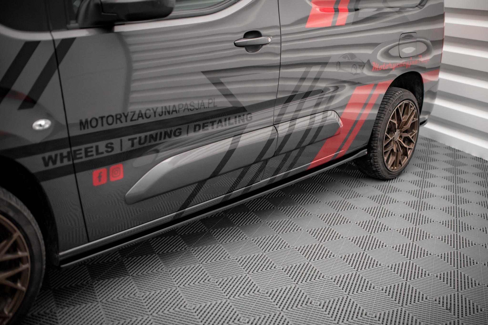 Maxton Side Skirts - Peugeot Partner Mk3 [2018-]