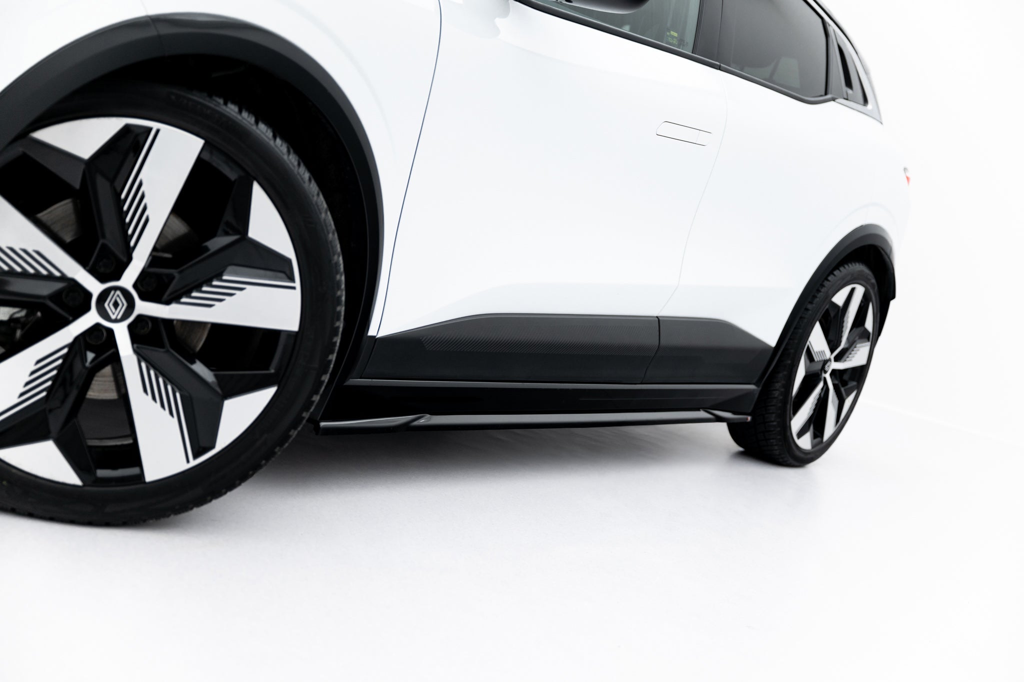 Maxton Side Skirts - Renault Megane E-Tech Electric Mk1 [2022-]