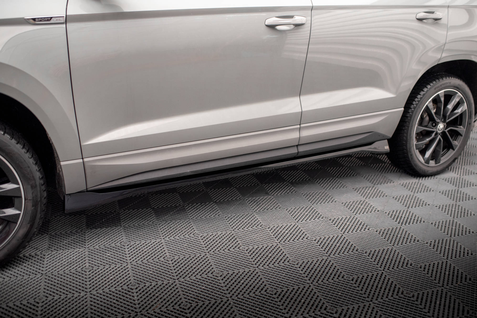 Maxton Side Skirts - Skoda Karoq MK1 Facelift [2021-]