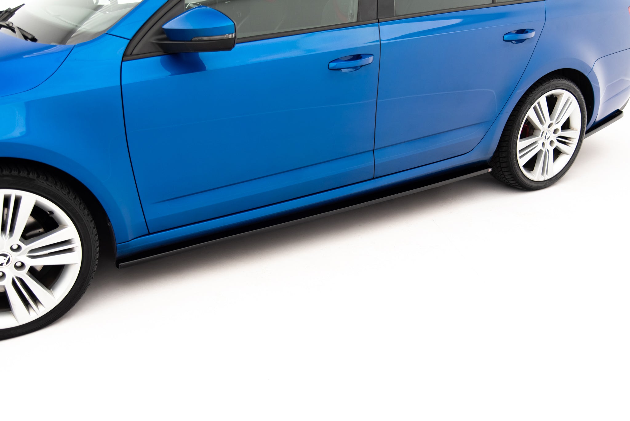 Maxton Side Skirts - Skoda Octavia RS Facelift Mk3