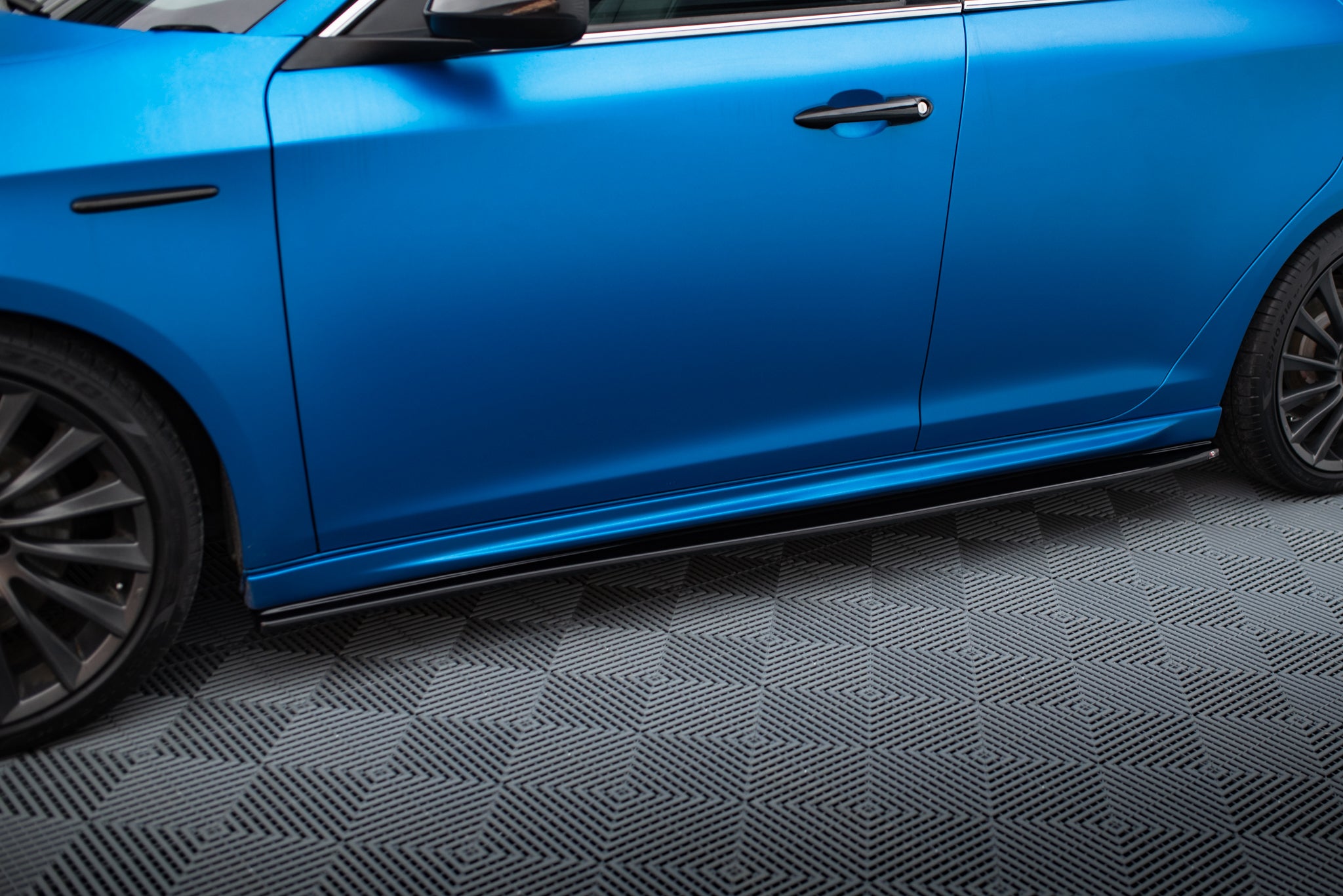 Maxton Side Skirts - Alfa Romeo Giulietta
