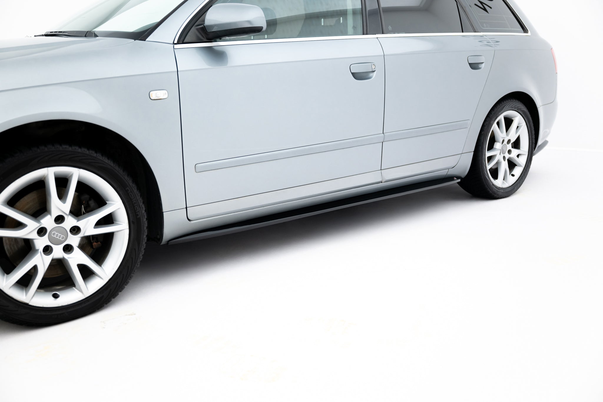 Maxton Side Skirts - Audi A4 B7
