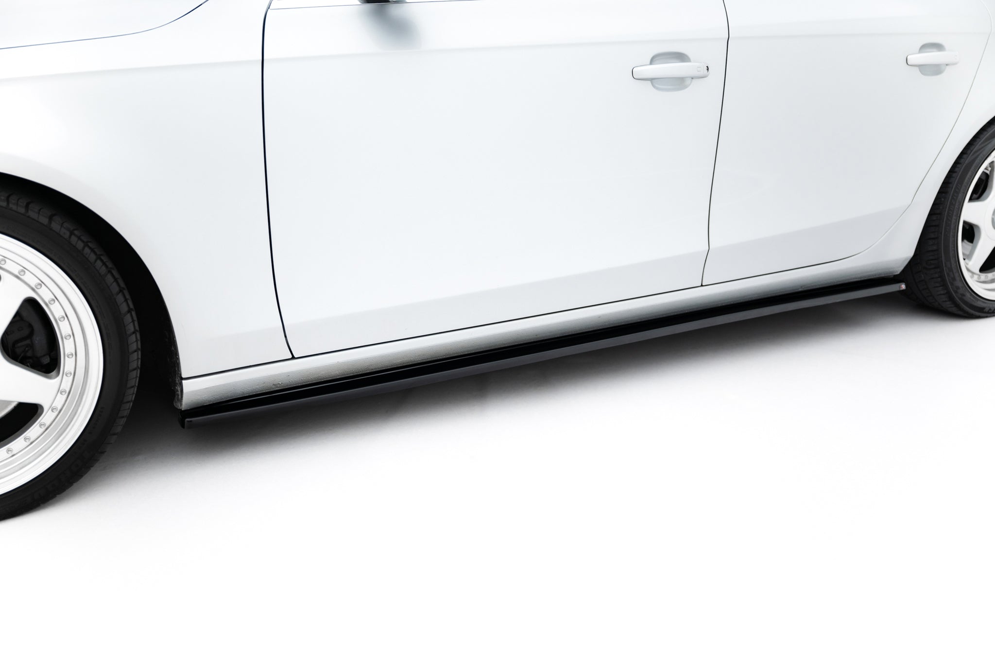 Maxton Sidkjolar - Audi A4 B8