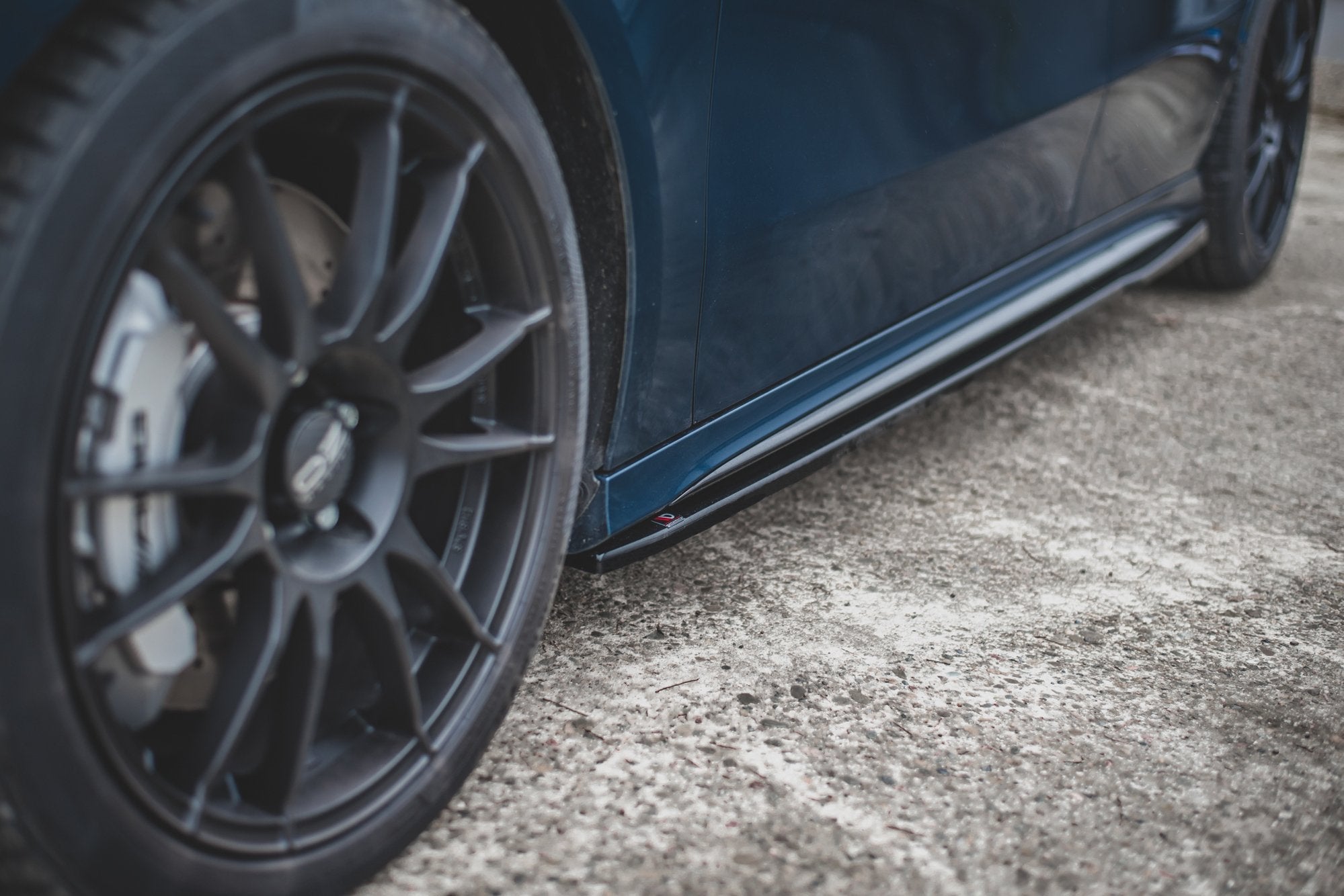 Maxton Side Skirts - Mercedes A Class W177