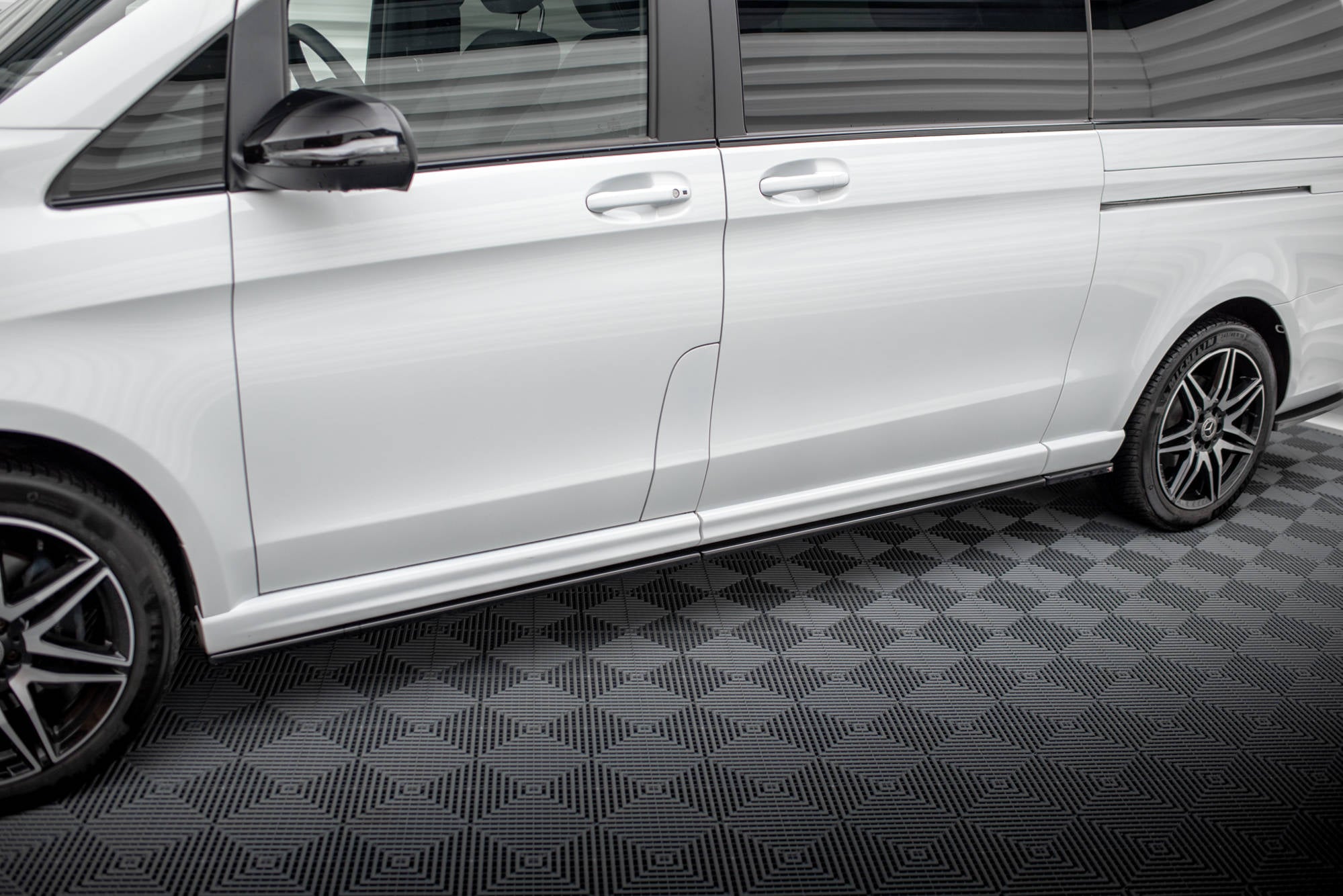 Maxton Side Skirts - Mercedes V Class W447F