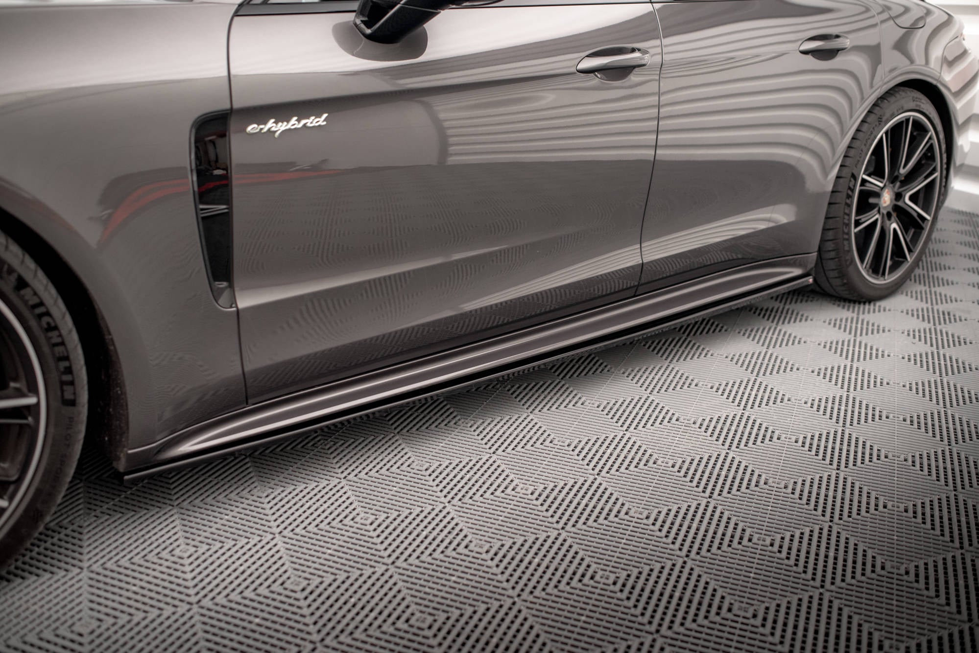 Maxton Side Skirts - Porsche Panamera 971 E-Hybrid [2016-2020]