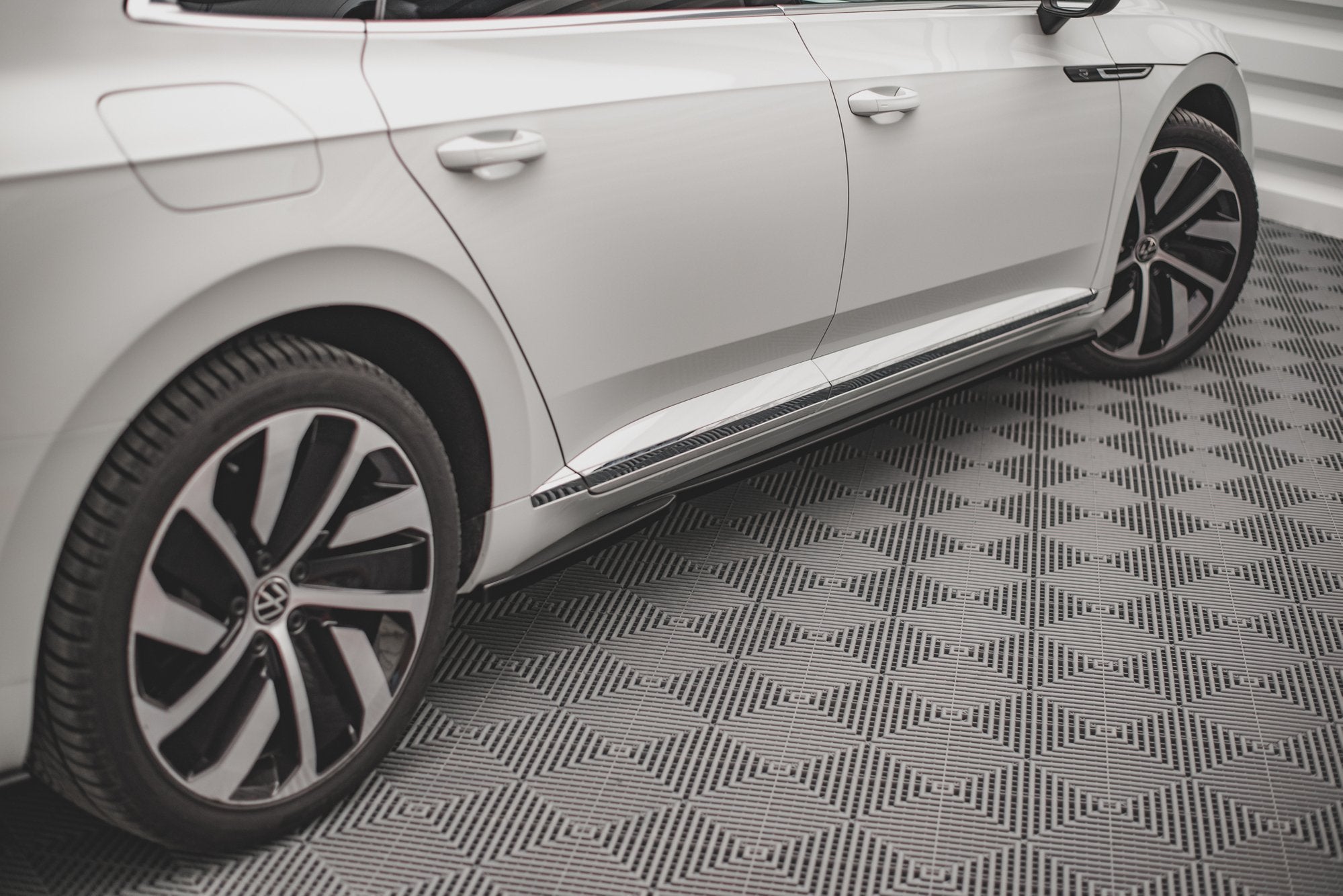 Maxton Side Skirts - Volkswagen Arteon R-Line Facelift