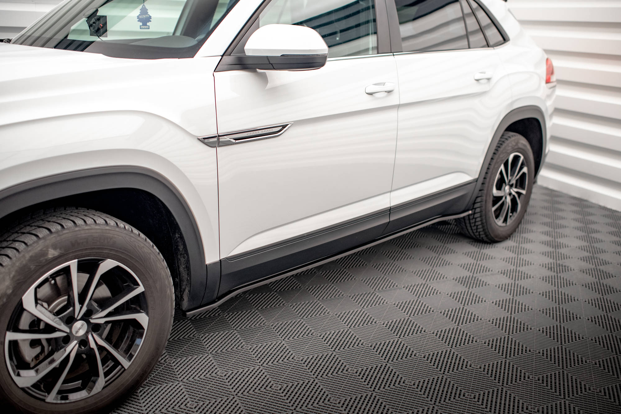 Maxton Side Skirts - Volkswagen Atlas Cross Sport Mk1 [2020-]