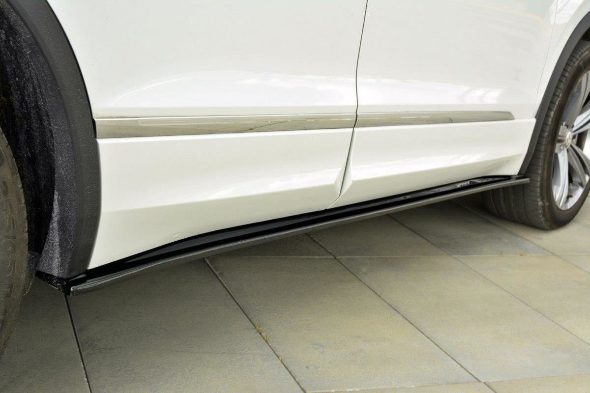 Maxton Side Skirts - Volkswagen Tiguan Mk2