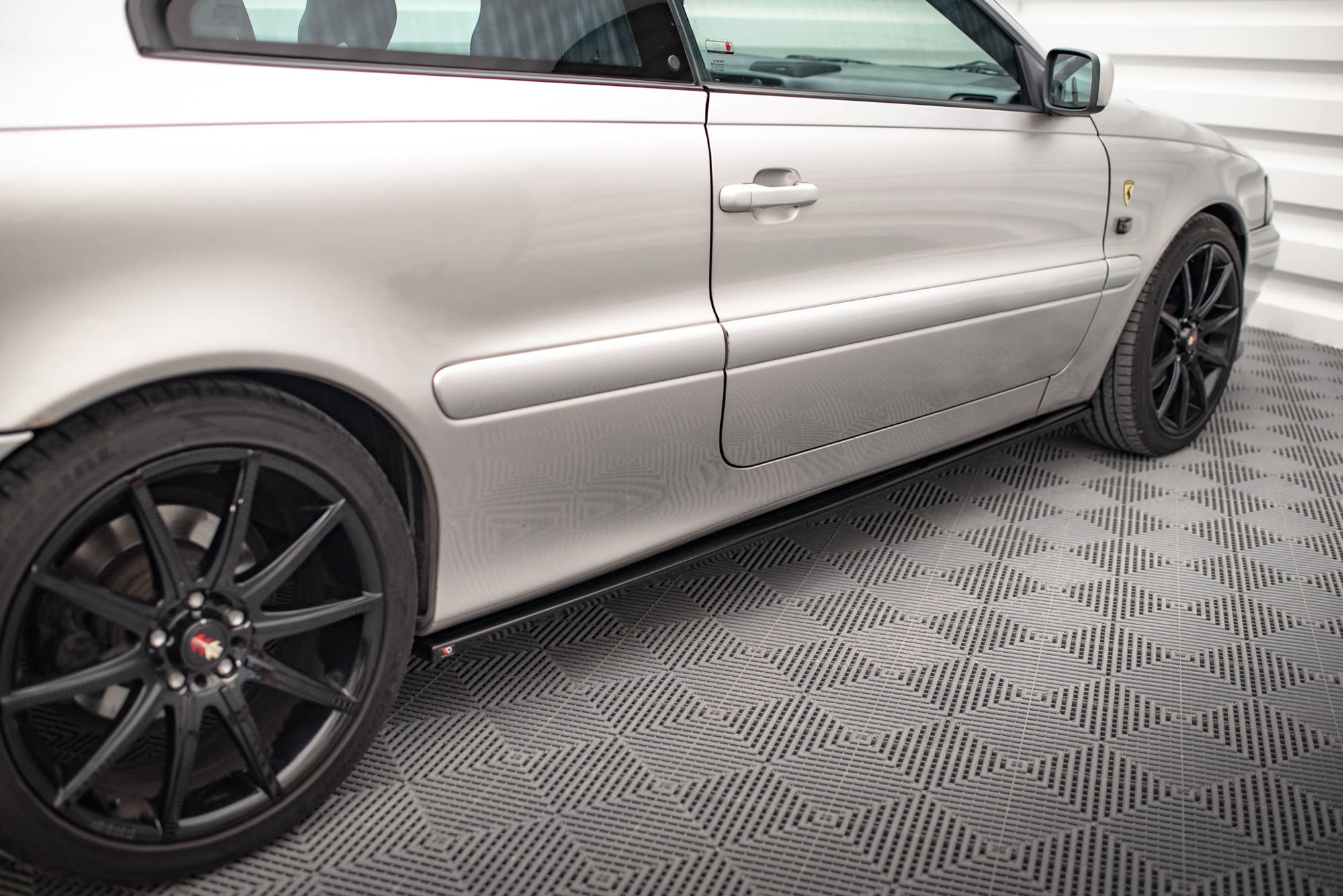Maxton Side Skirts - Volvo C70 Mk1 [1997-2005]