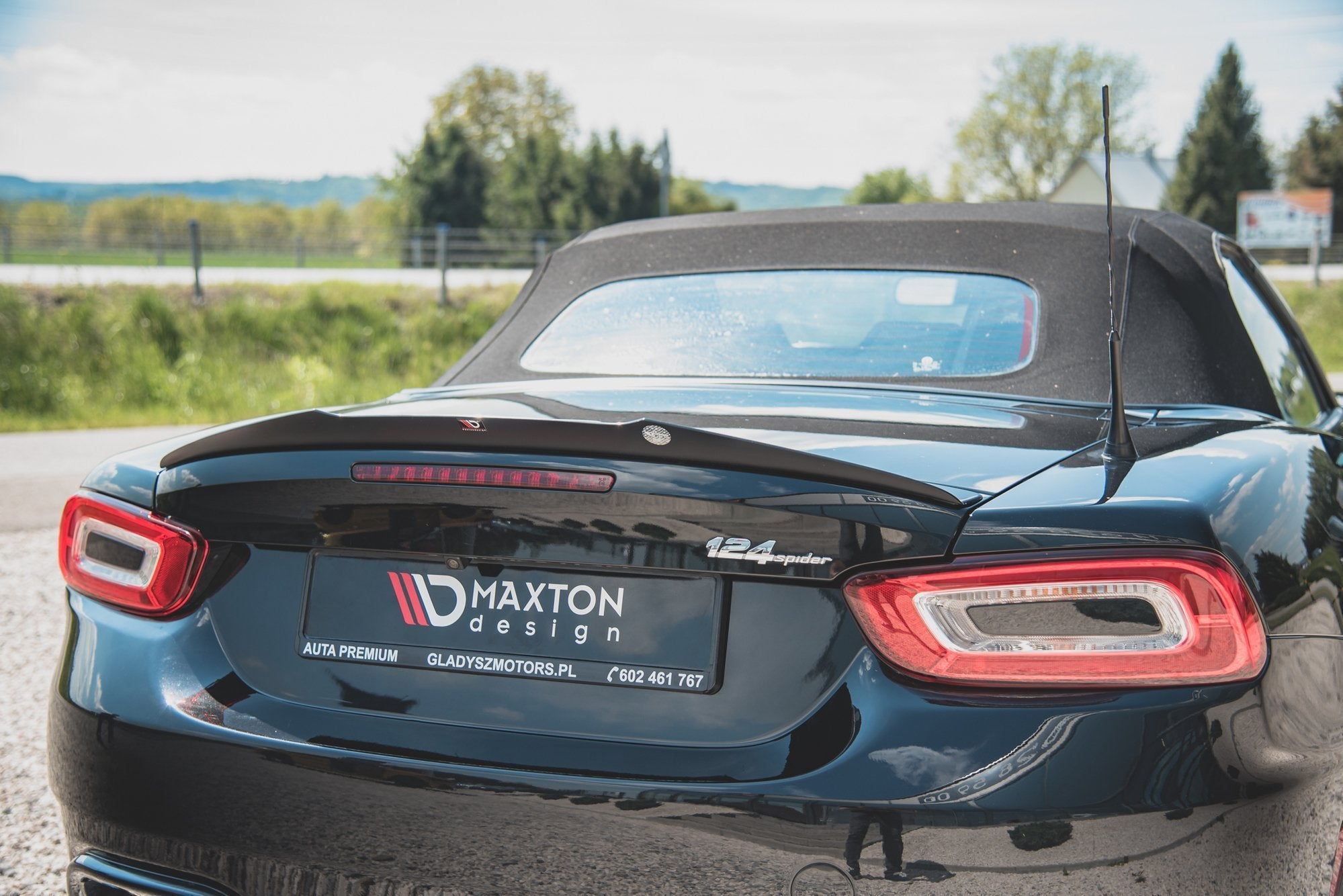 Maxton Spoiler - Fiat 124 Spider Abarth