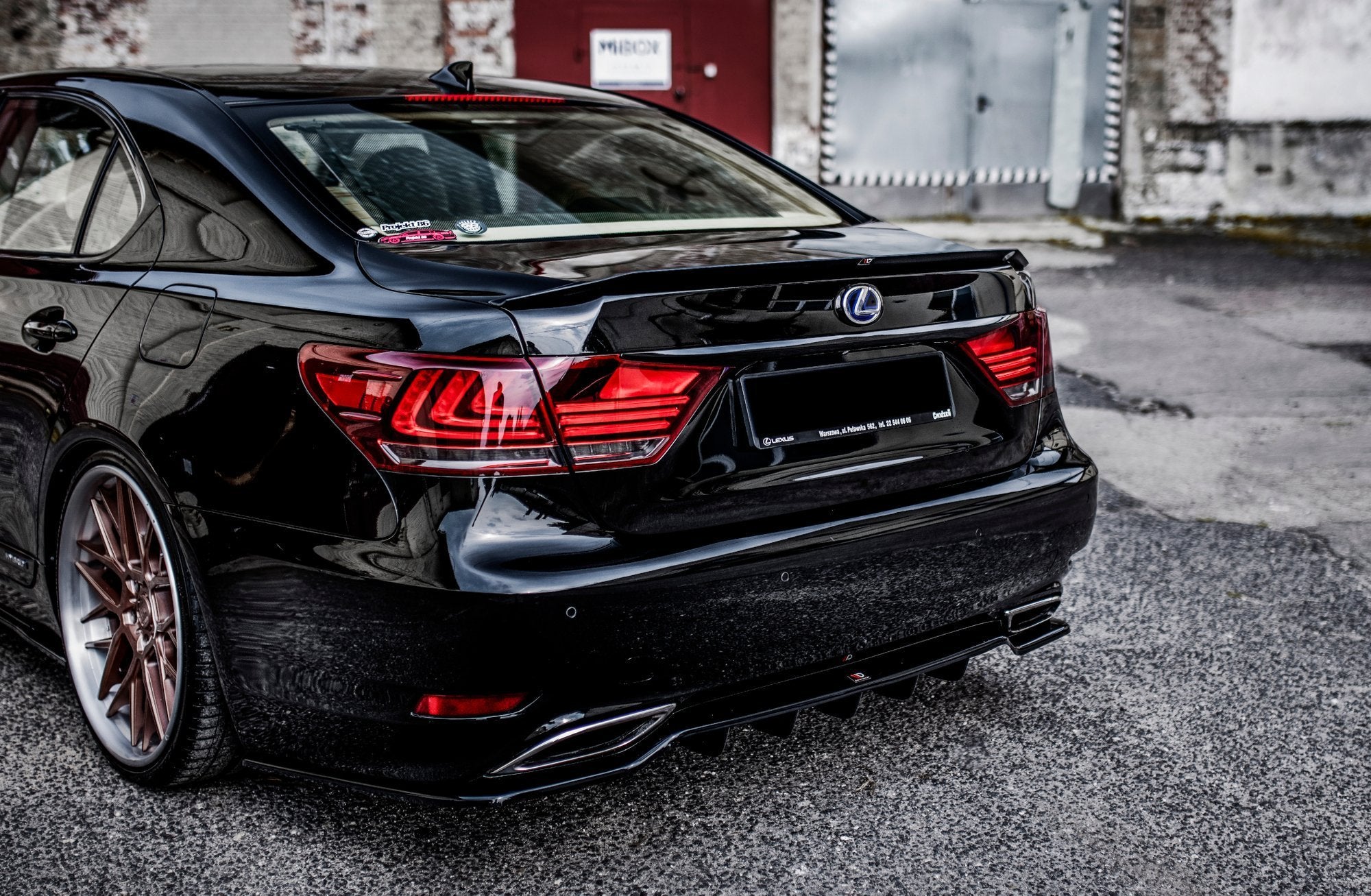 Maxton Spoiler - Lexus LS Mk4