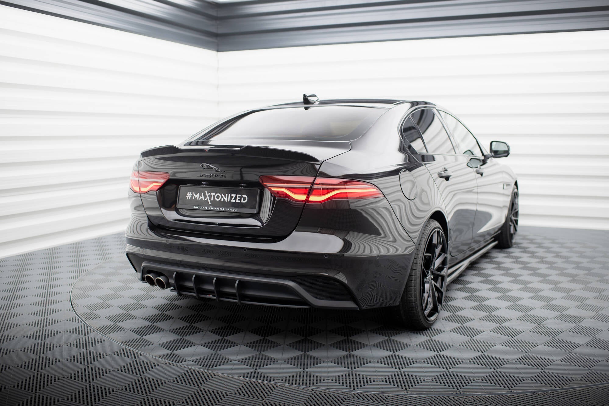 Maxton Diffuser - Jaguar XE Mk1 Facelift [2019-]