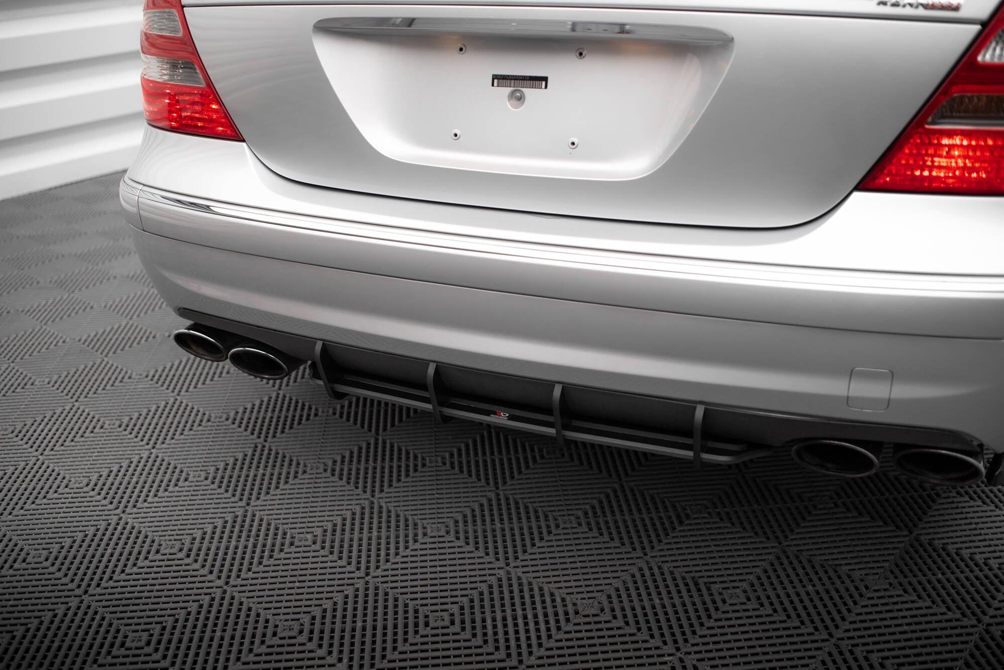 Maxton Diffuser - Mercedes E Klasa W 211