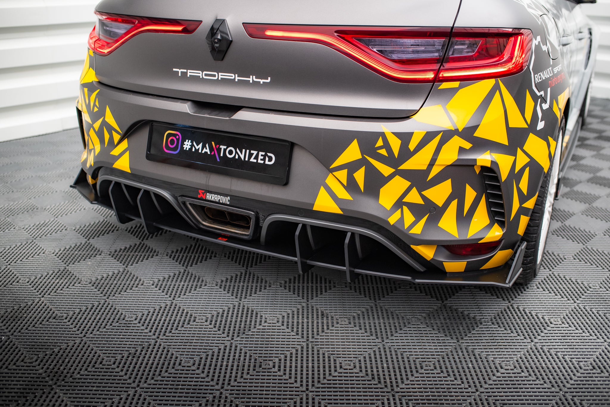 Maxton Diffuser - Renault Megane RS Mk4